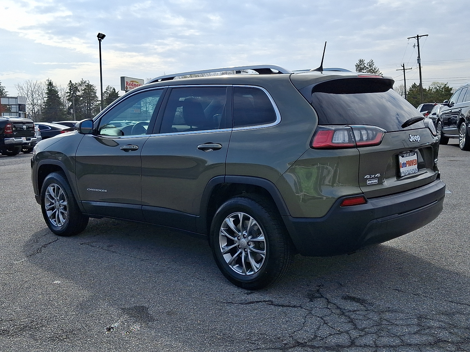 View vehicle photo 4