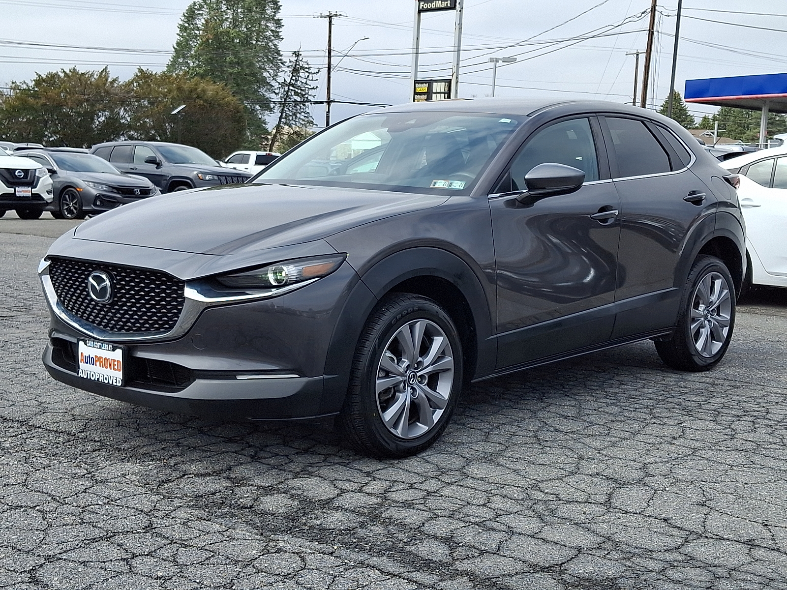 View vehicle photo 3