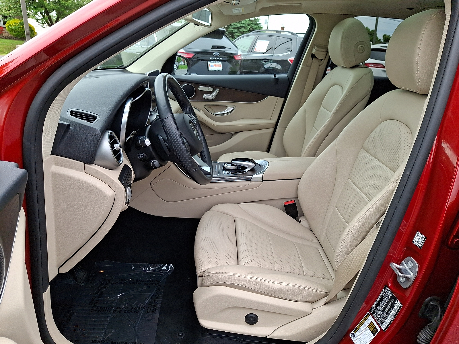 2018 Mercedes-Benz GLC GLC300 - Photo 13