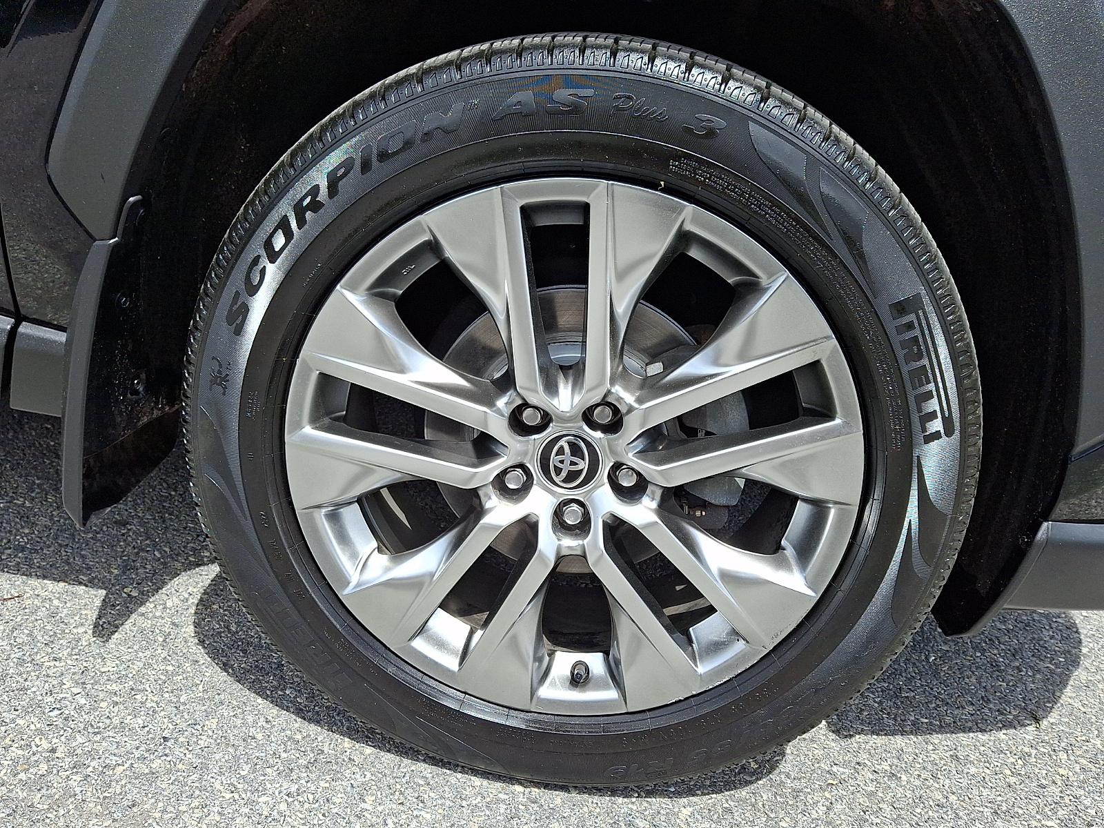 2021 Toyota RAV4 XLE Premium - Photo 8