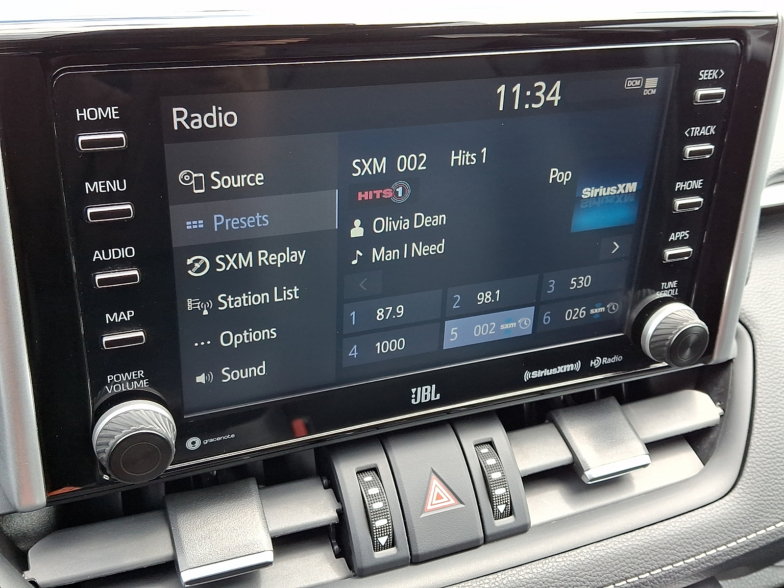 2021 Toyota RAV4 XLE Premium - Photo 17