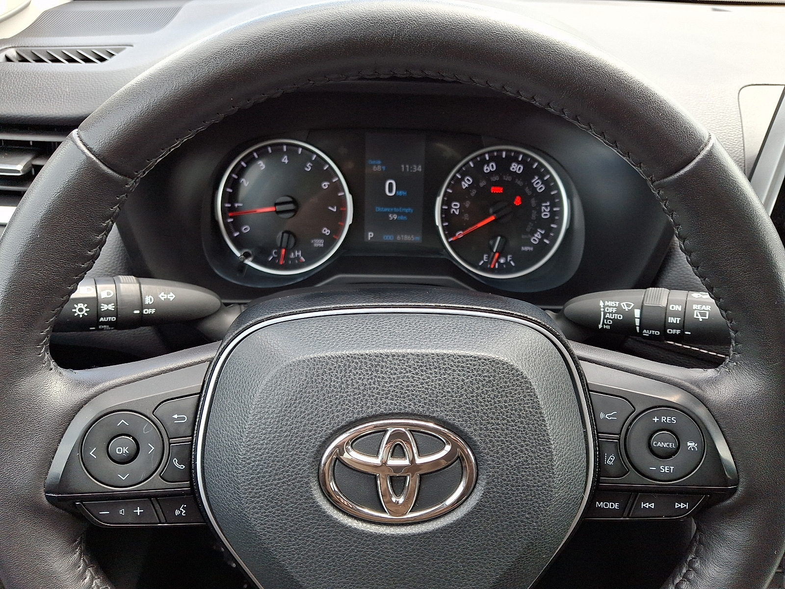 2021 Toyota RAV4 XLE Premium - Photo 19