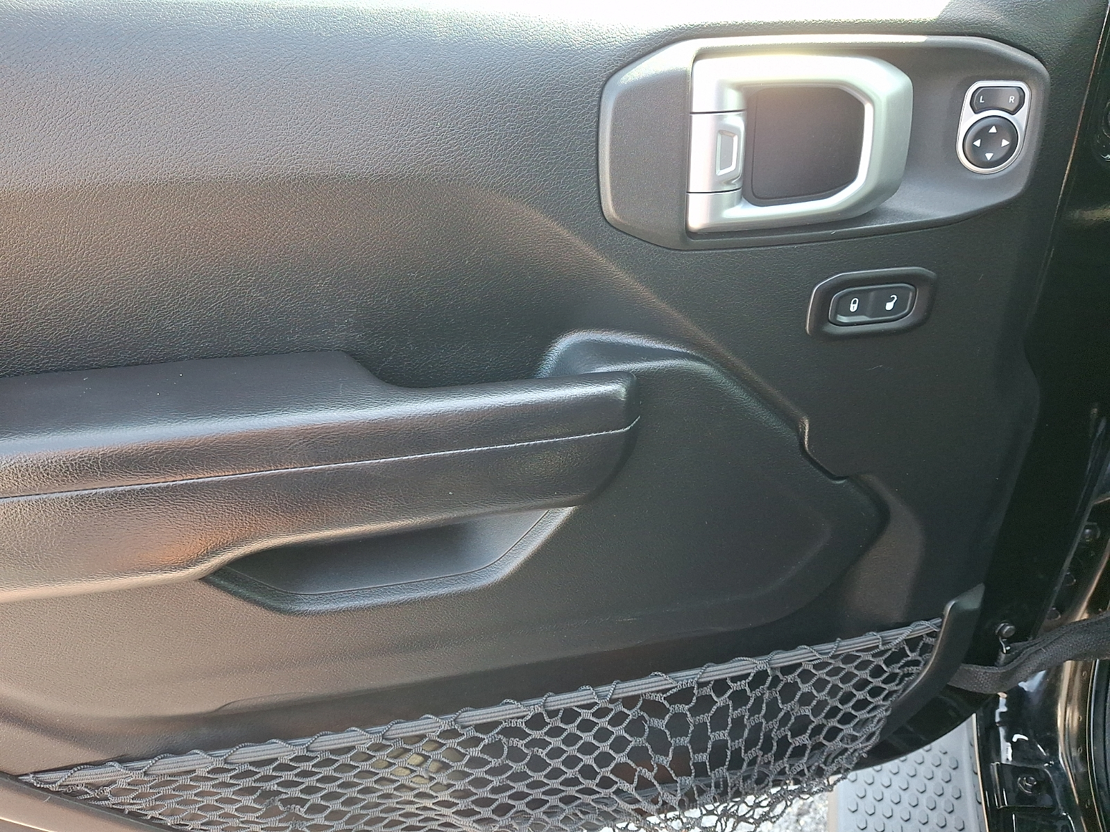 2019 Jeep Wrangler Sport S - Photo 12