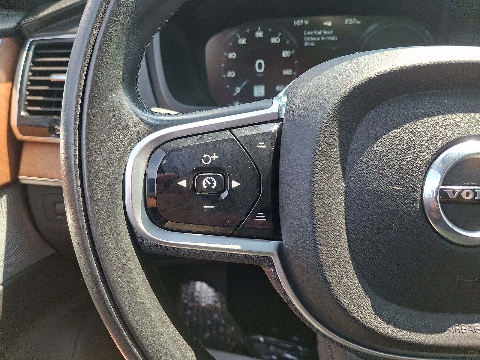 Used 2017 Volvo XC90 Hybrid SUV
