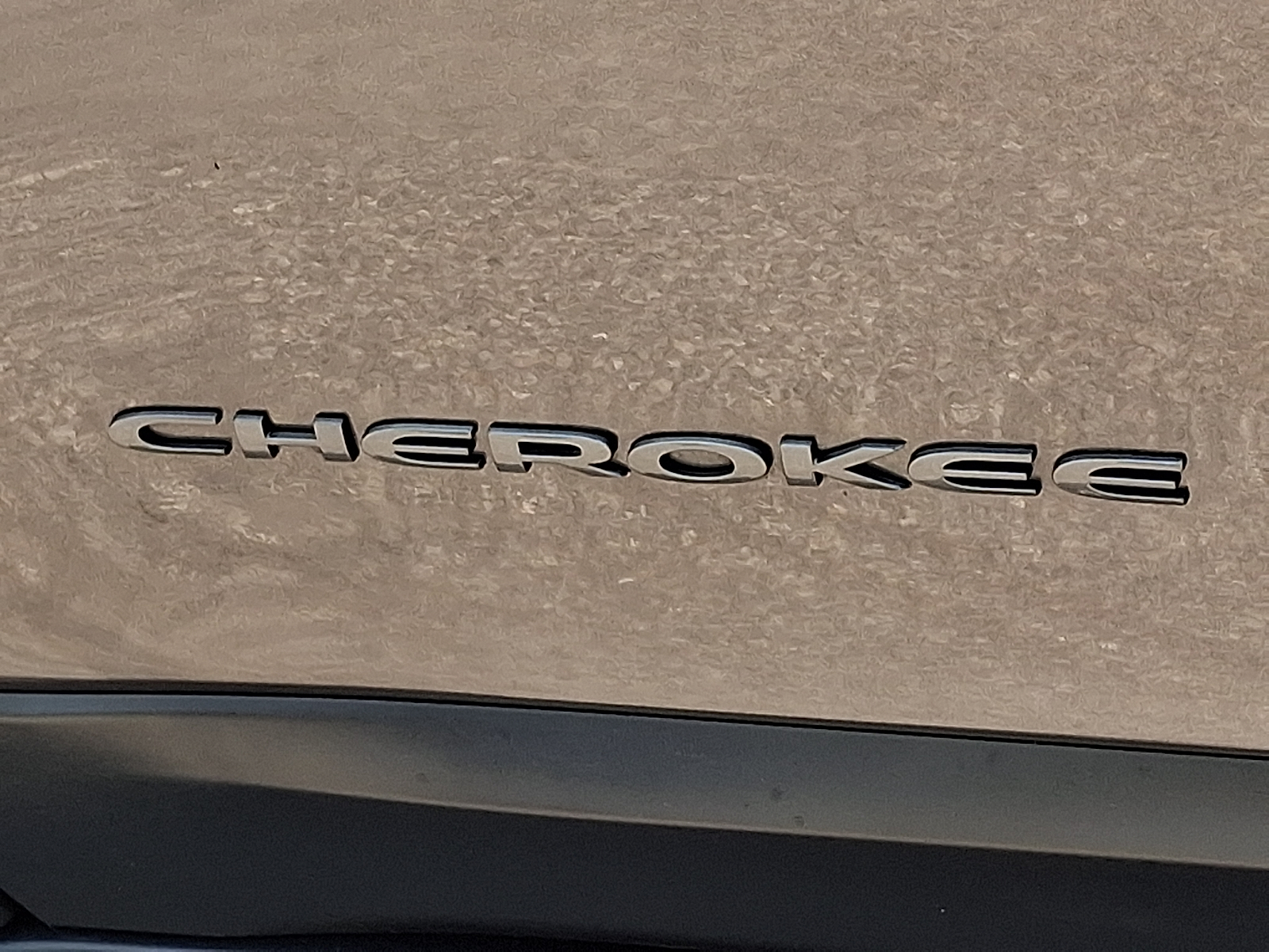 Used 2018 Jeep Cherokee SUV