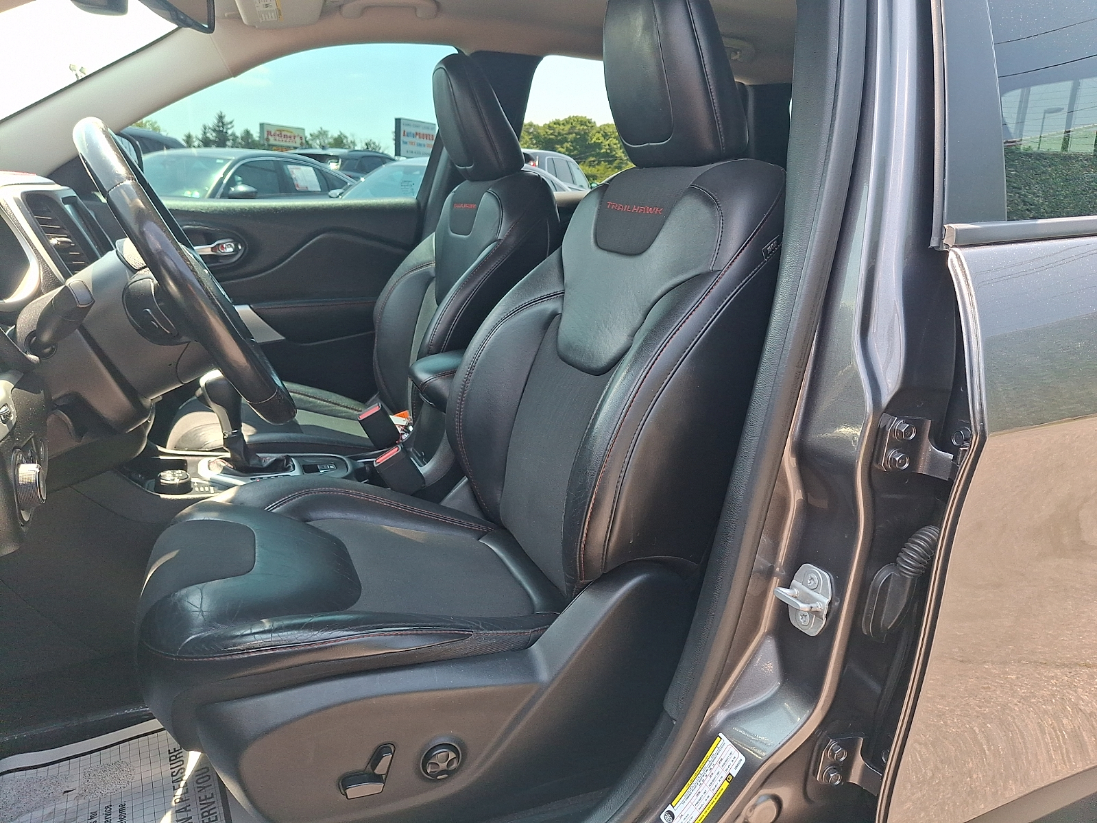Used 2018 Jeep Cherokee SUV
