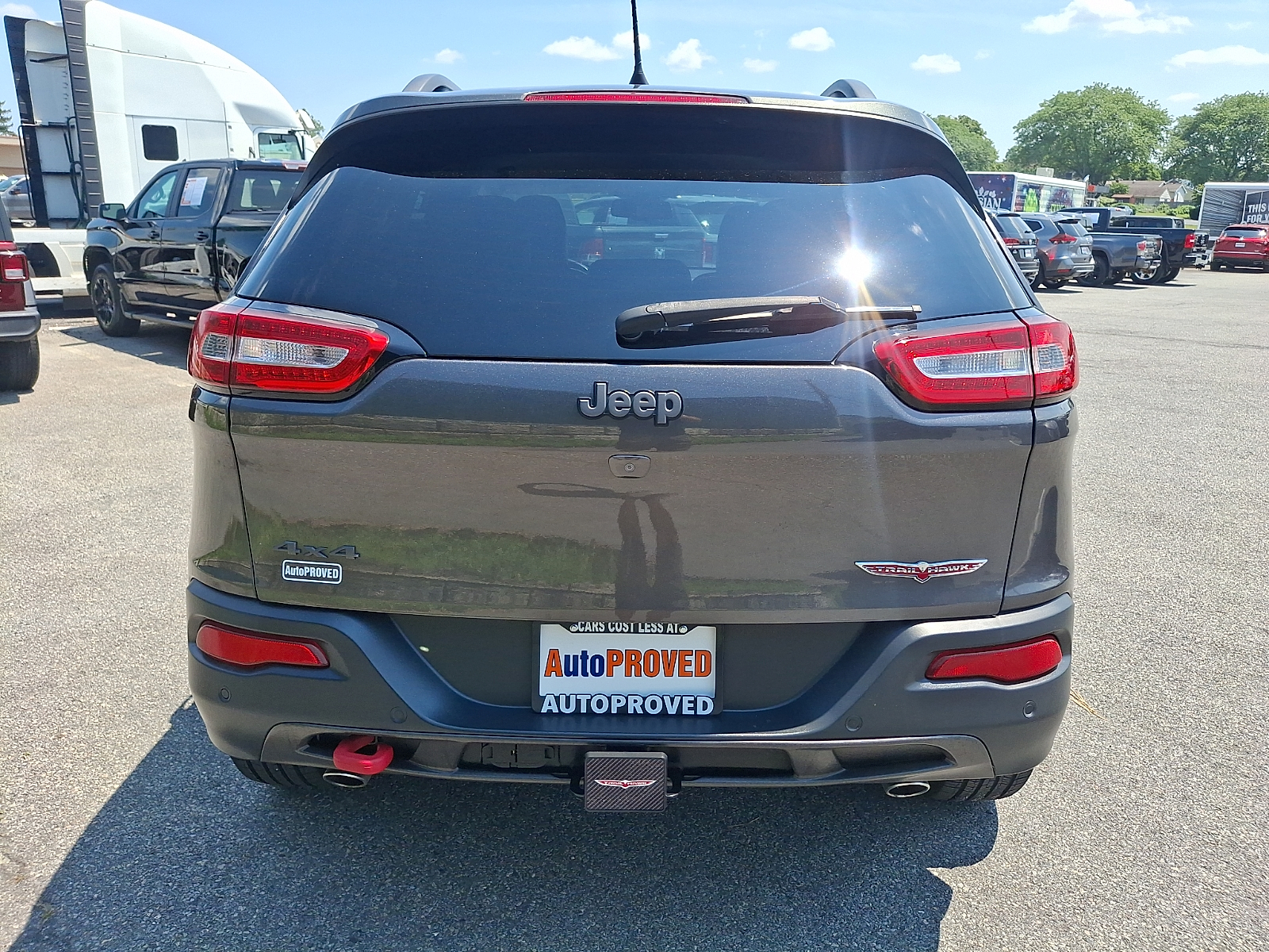 Used 2018 Jeep Cherokee SUV