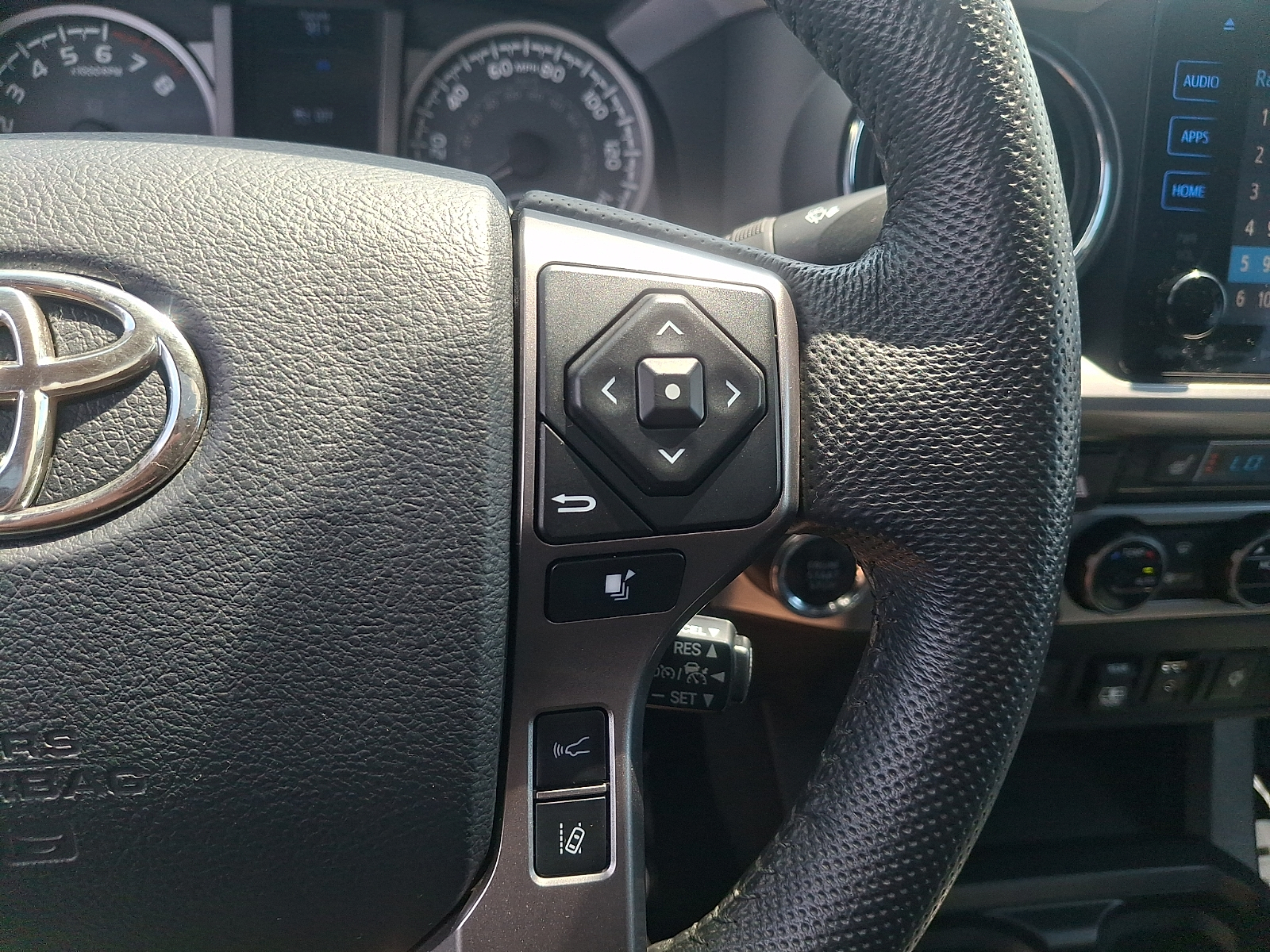 Used 2018 Toyota Tacoma Truck