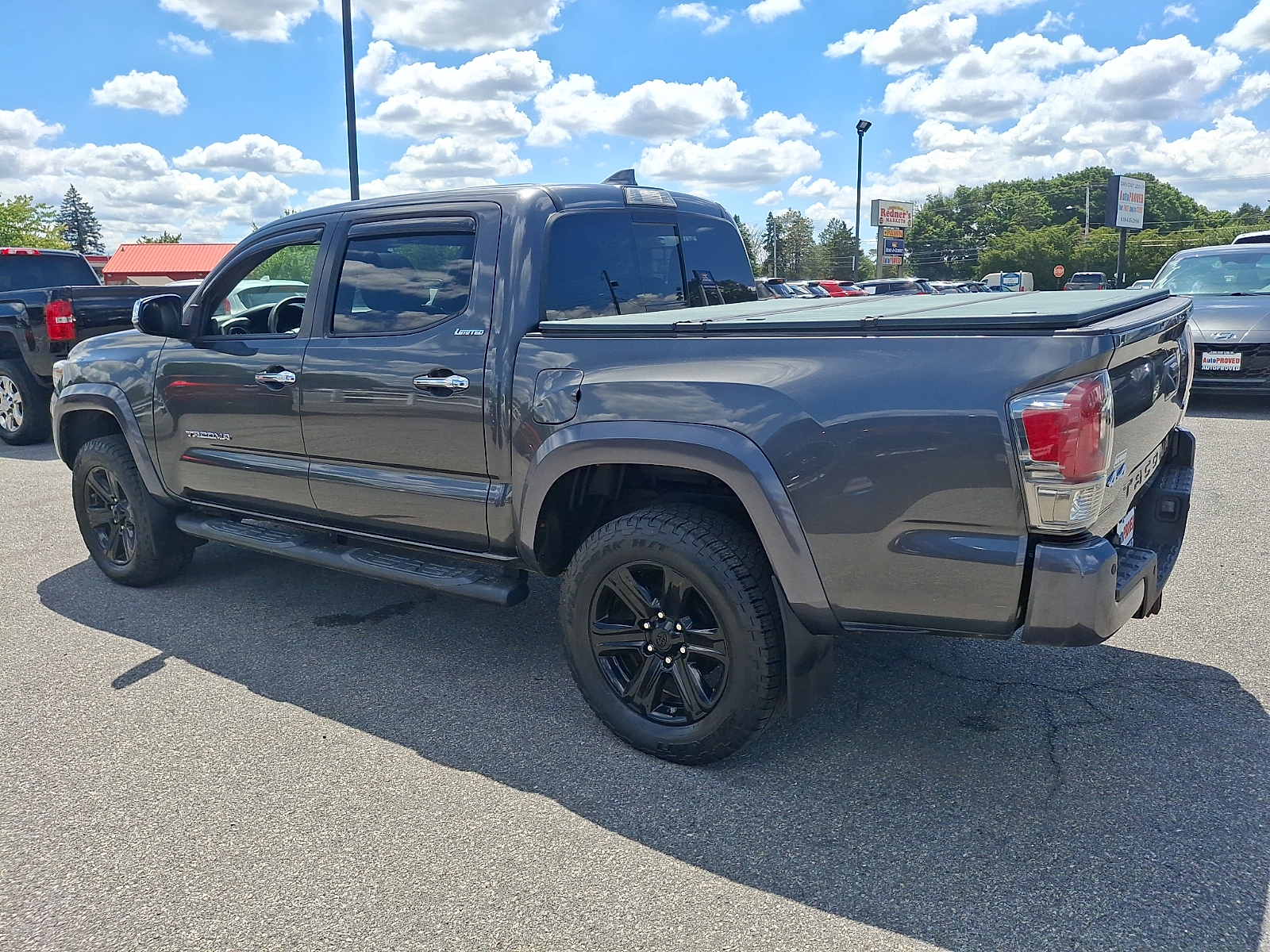 Used 2018 Toyota Tacoma Truck
