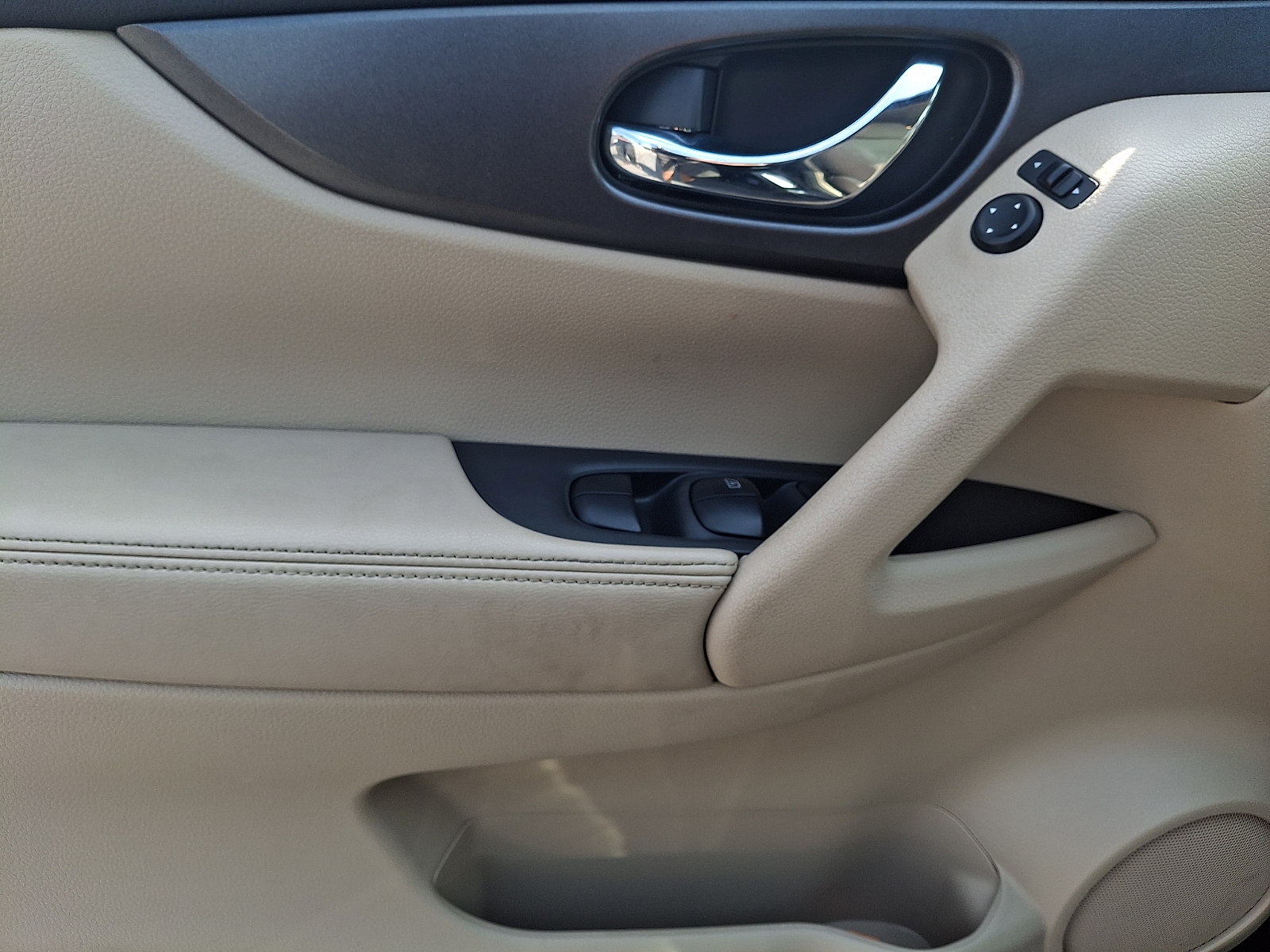Used 2016 Nissan Rogue SUV