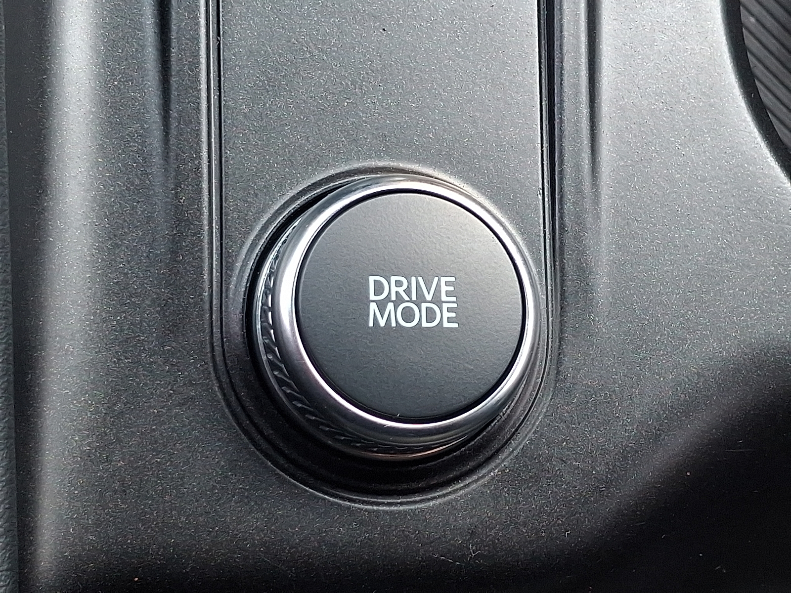 Used 2025 Ford Explorer SUV