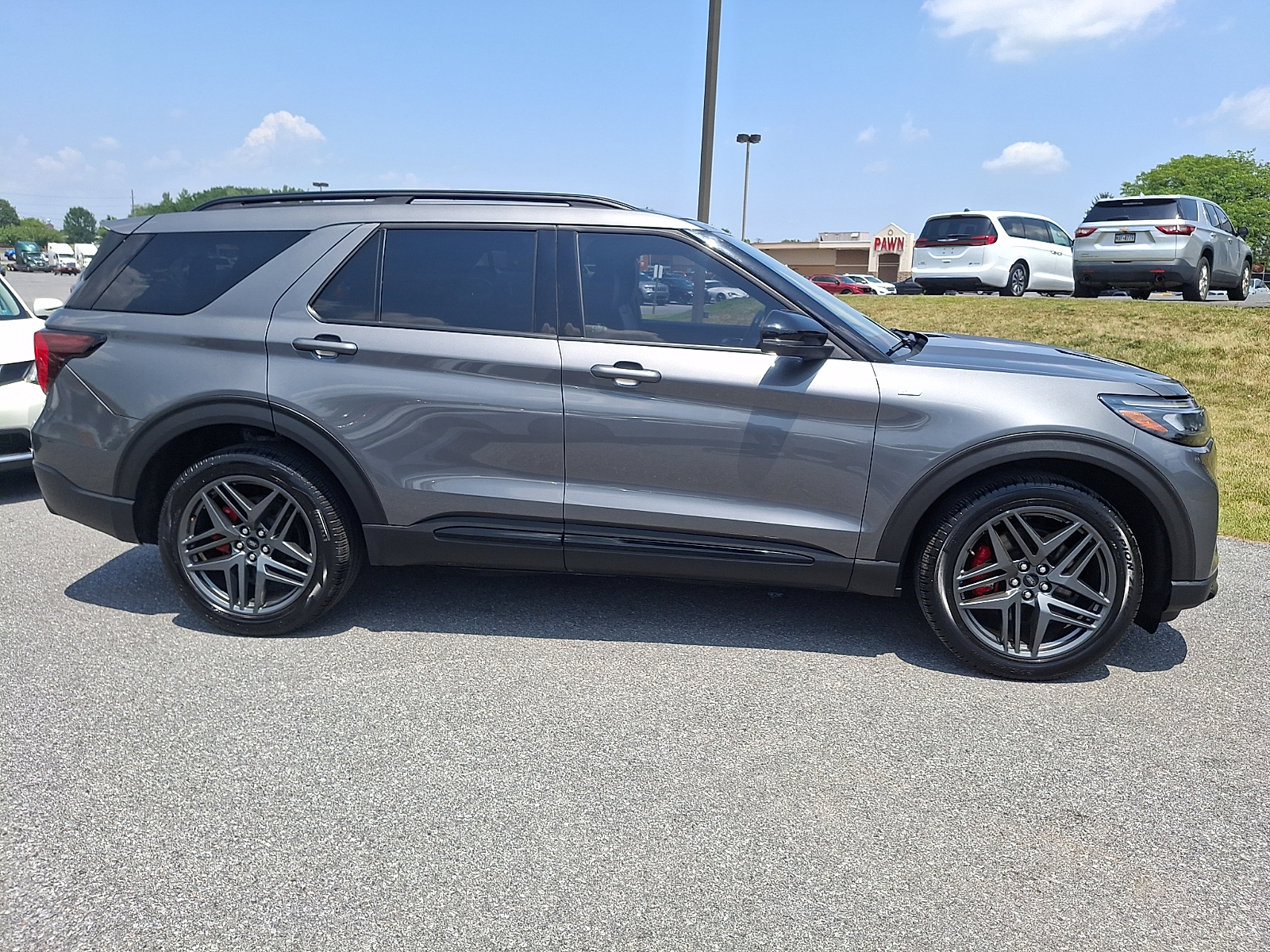 Used 2025 Ford Explorer SUV