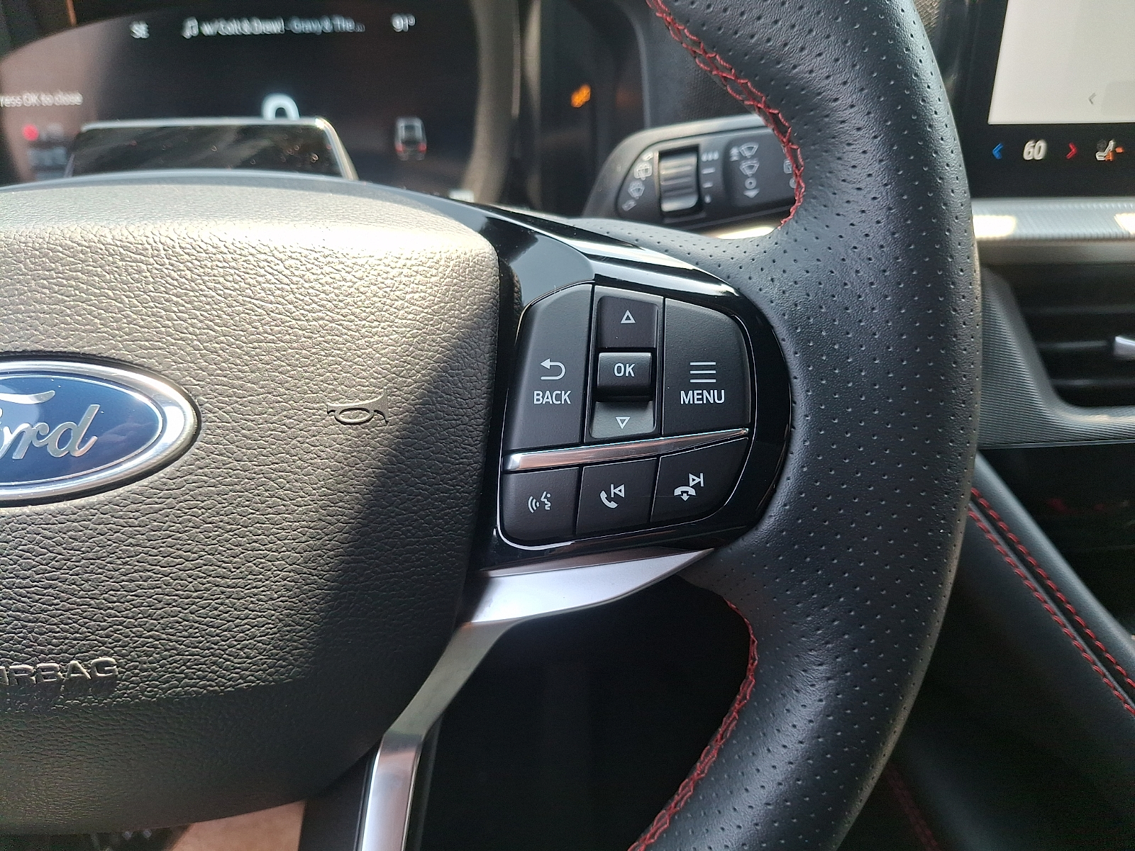 Used 2025 Ford Explorer SUV