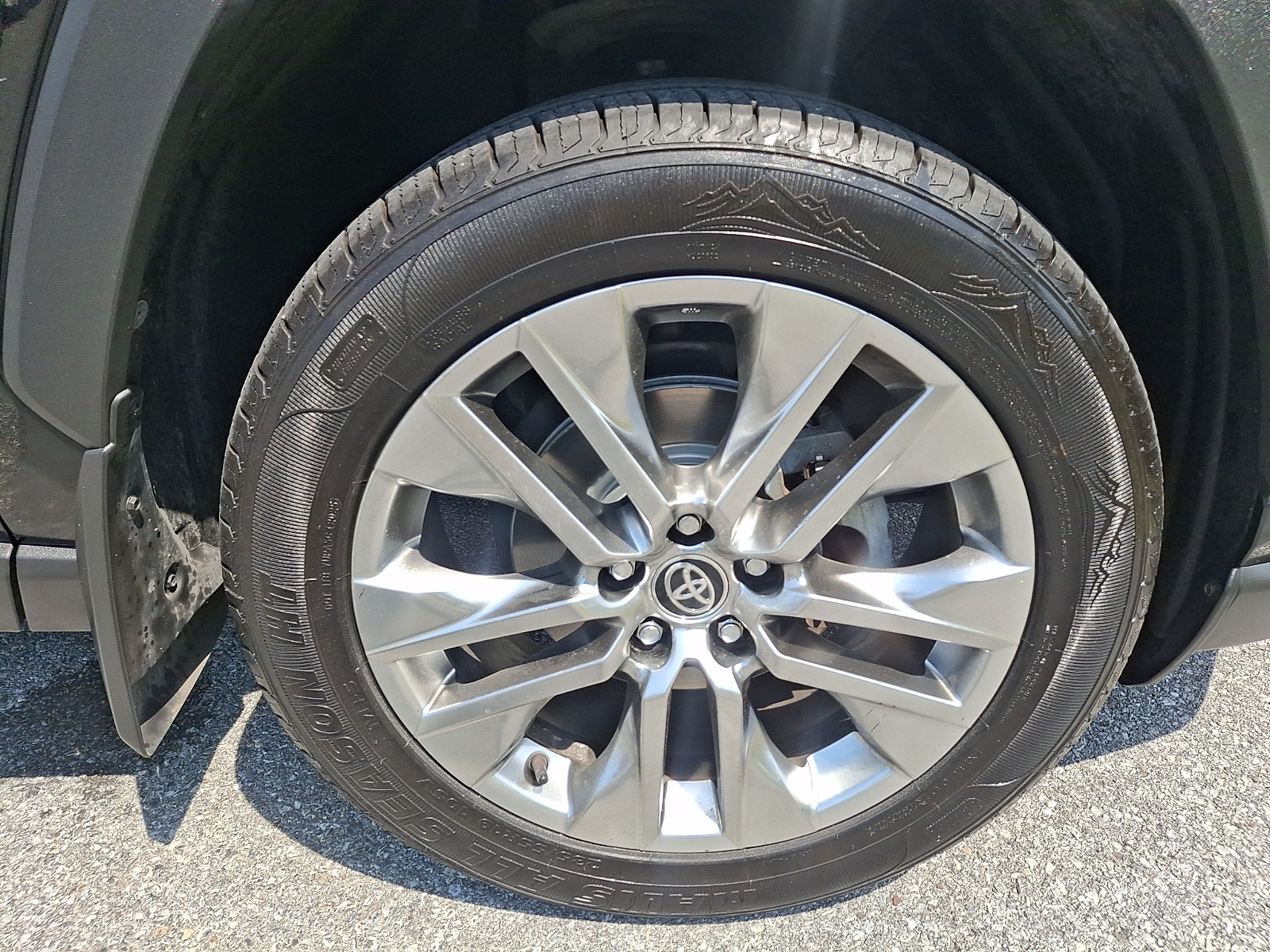 Used 2020 Toyota RAV4 SUV