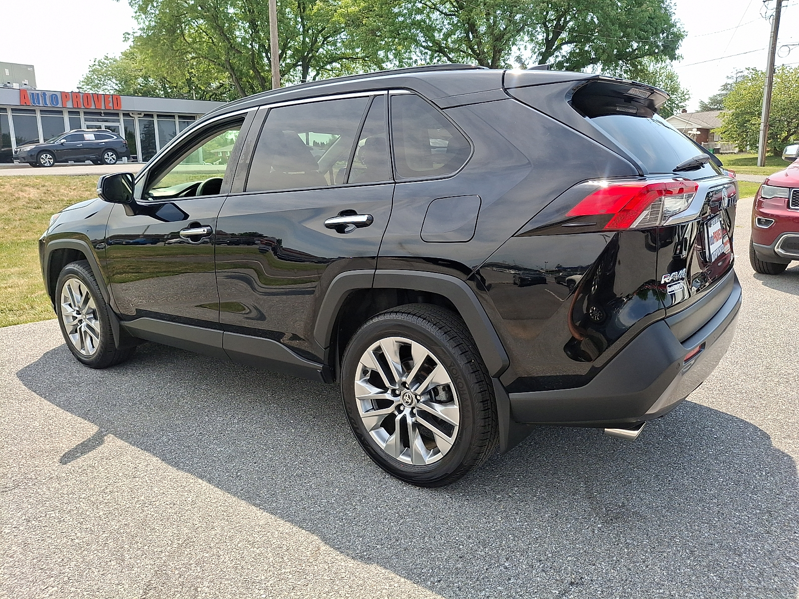 Used 2020 Toyota RAV4 SUV