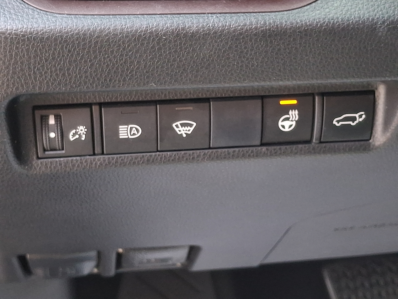 Used 2020 Toyota RAV4 SUV