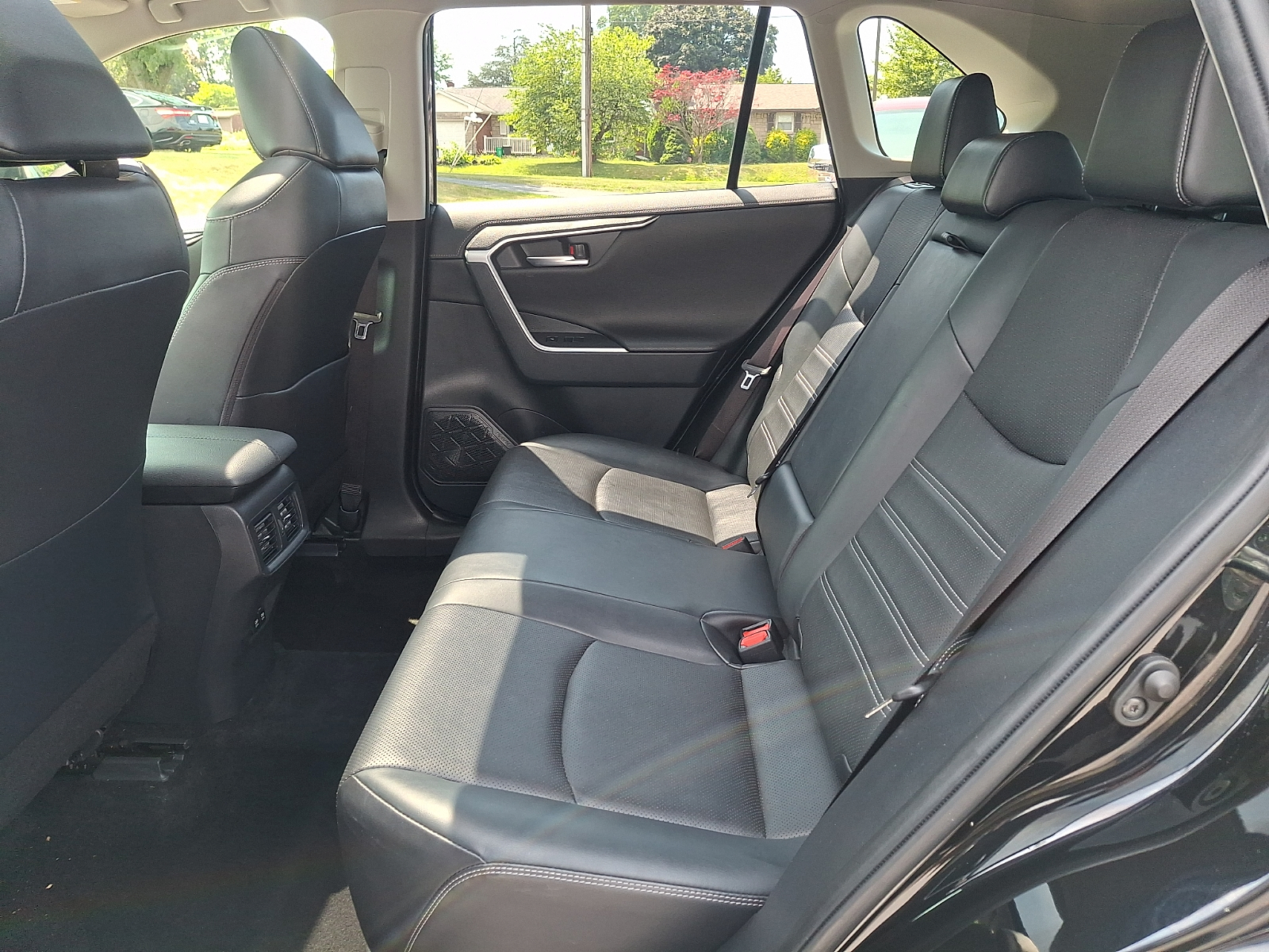 Used 2020 Toyota RAV4 SUV