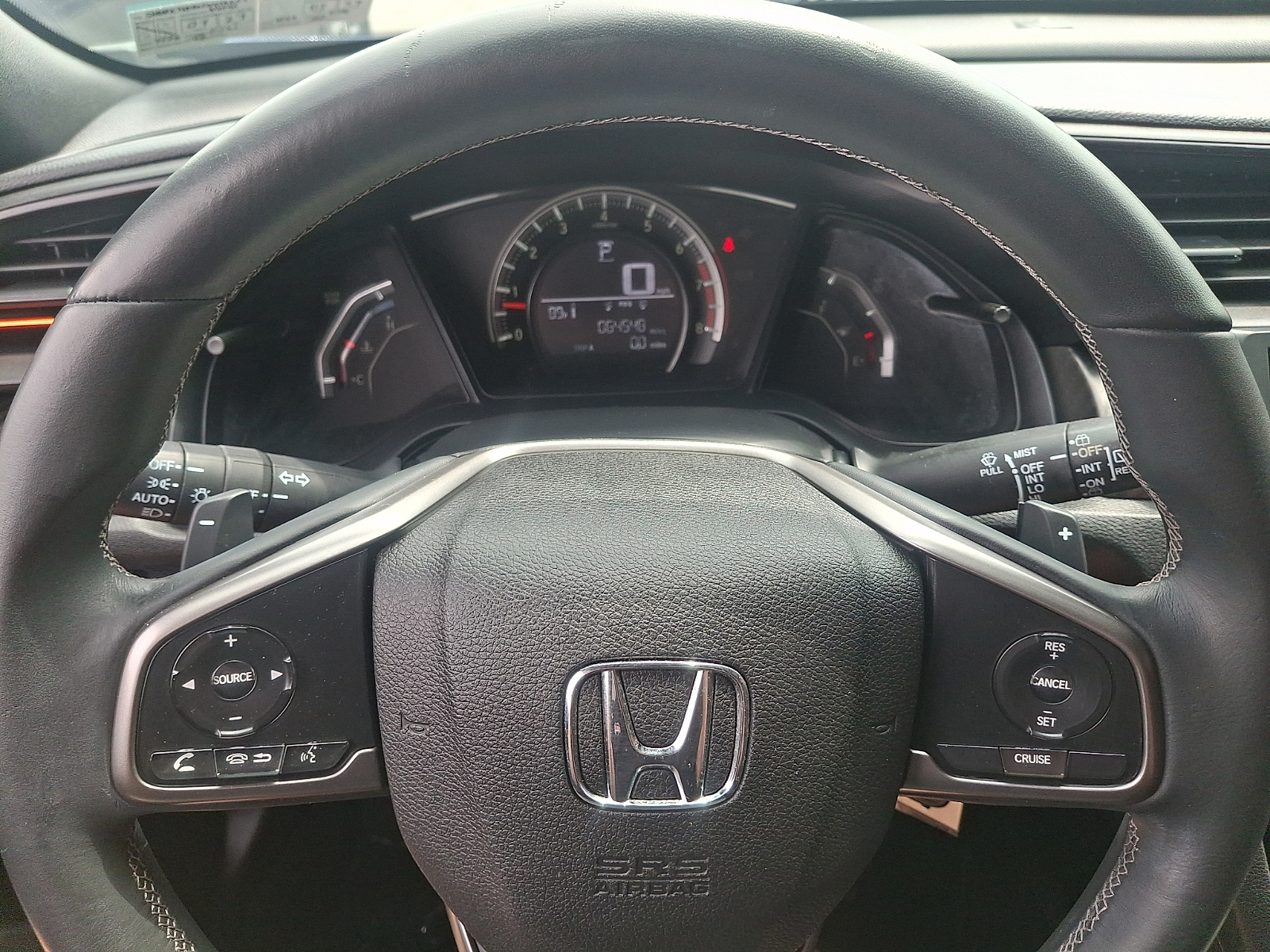 2018 Honda Civic Hatchback Sport - Photo 17