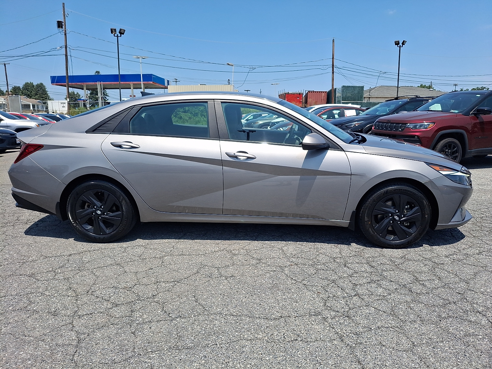 Used 2023 Hyundai Elantra Sedan