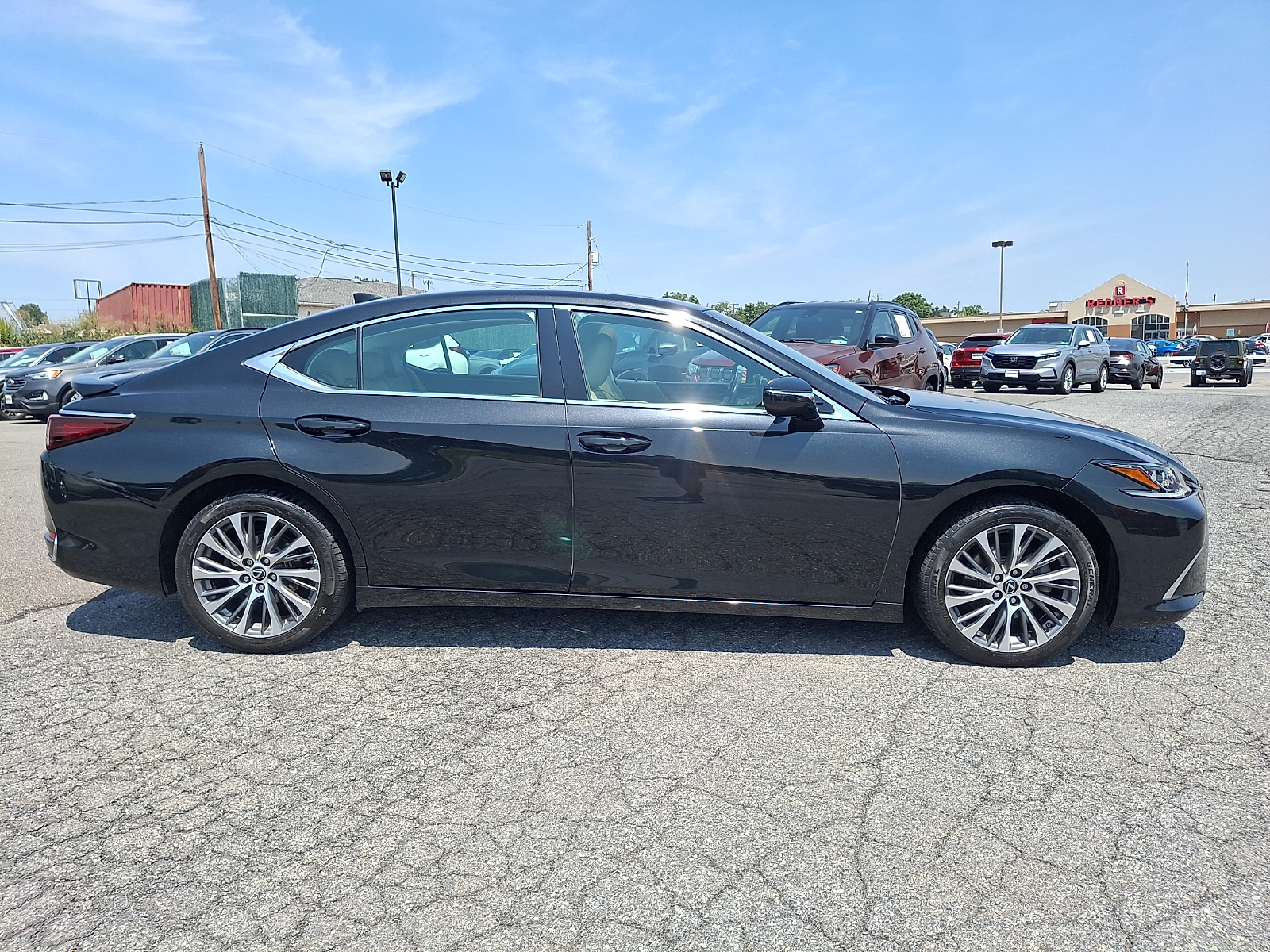 Used 2021 Lexus ES 250 Sedan