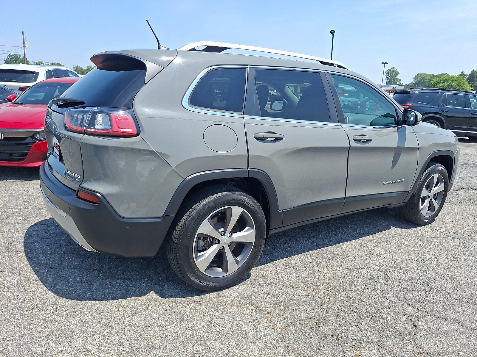 Used 2019 Jeep Cherokee SUV