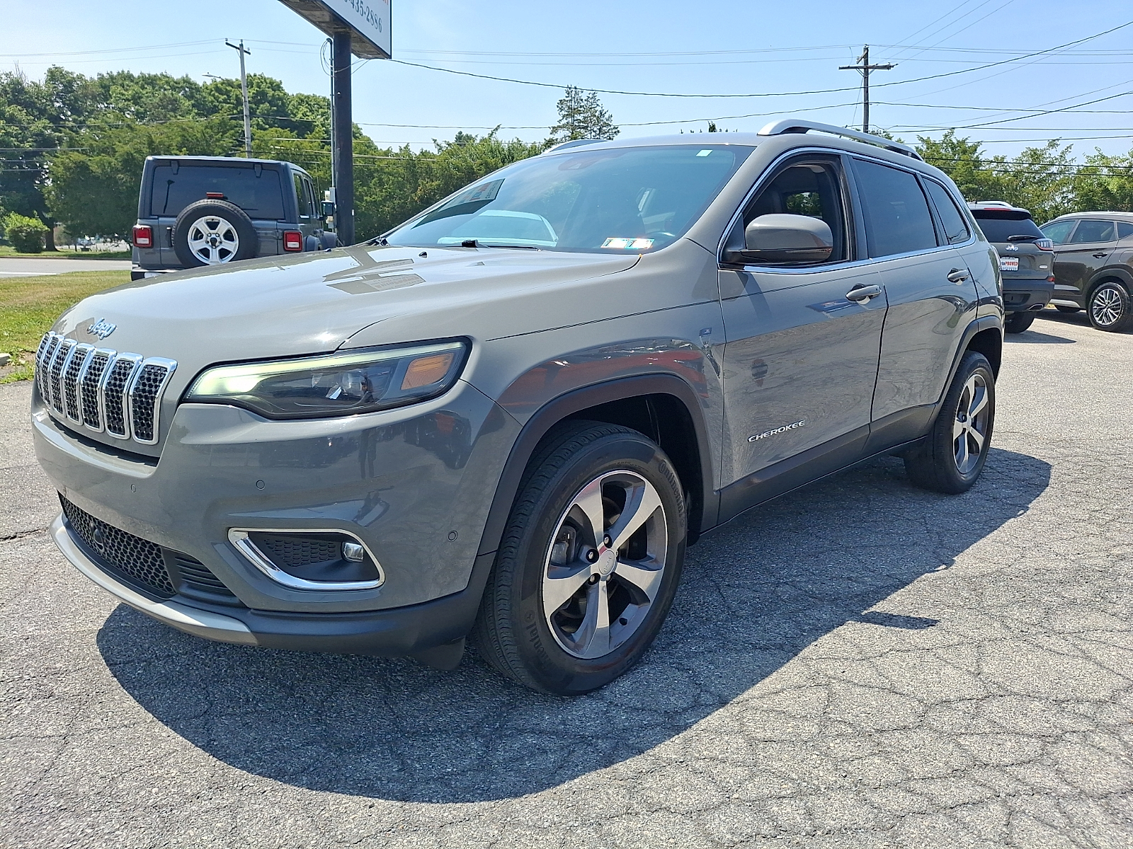 Used 2019 Jeep Cherokee SUV