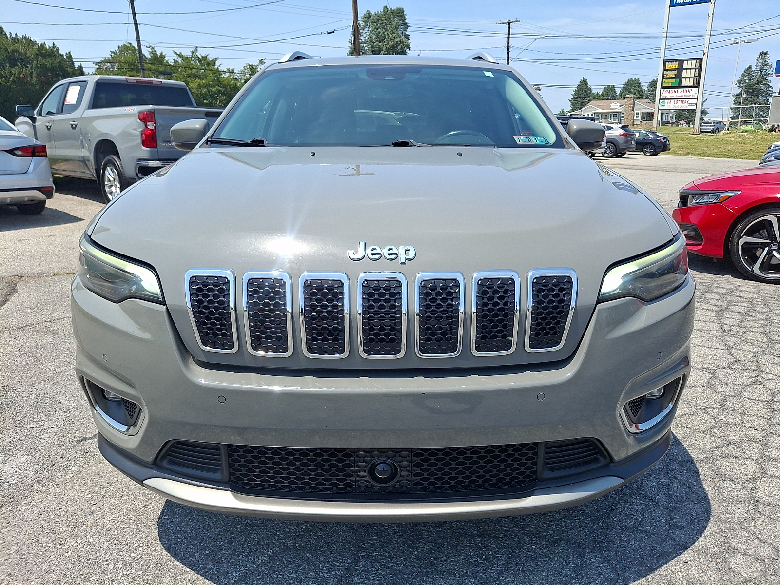Used 2019 Jeep Cherokee SUV