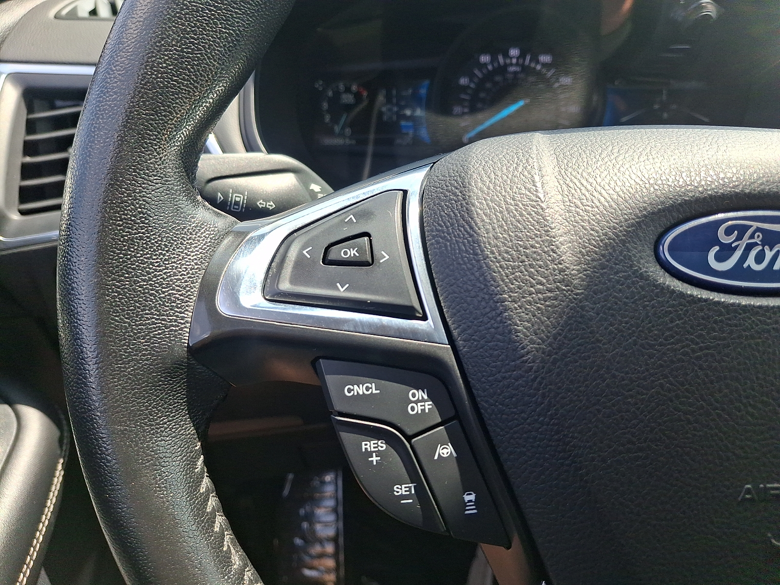 Used 2022 Ford Edge SUV