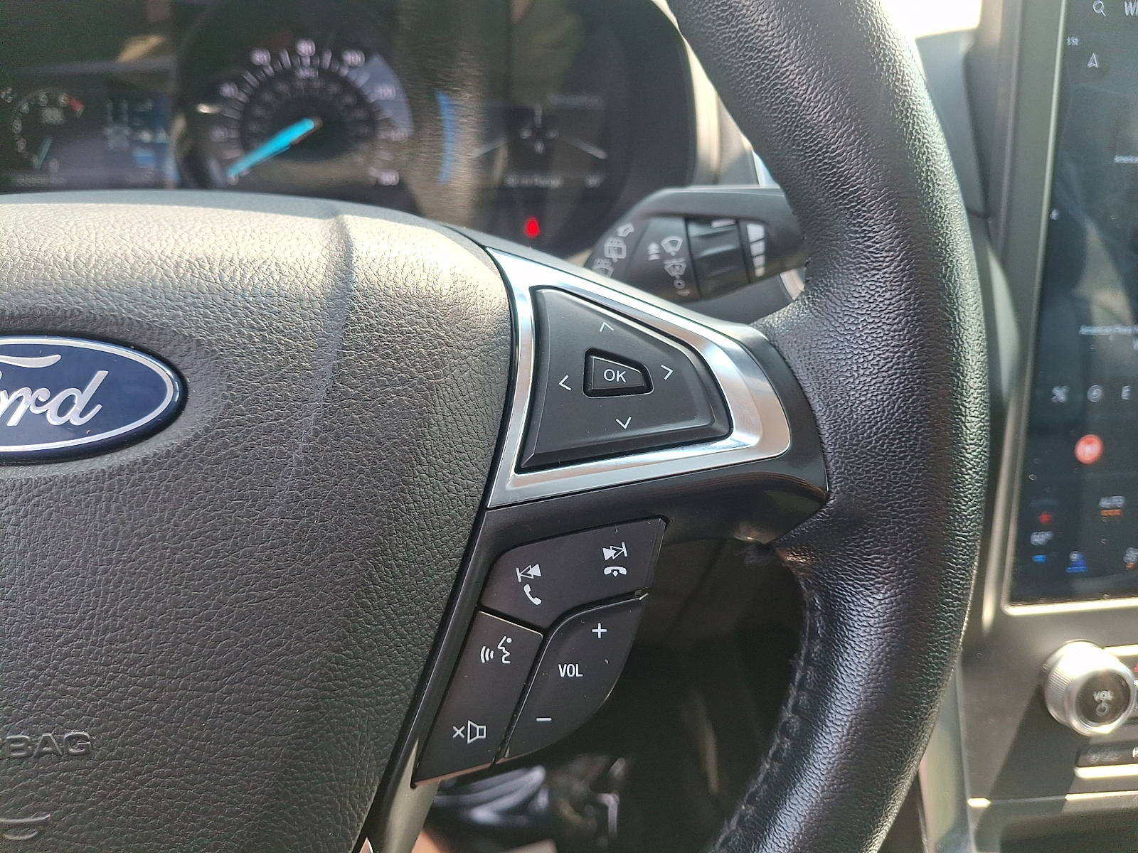 Used 2022 Ford Edge SUV