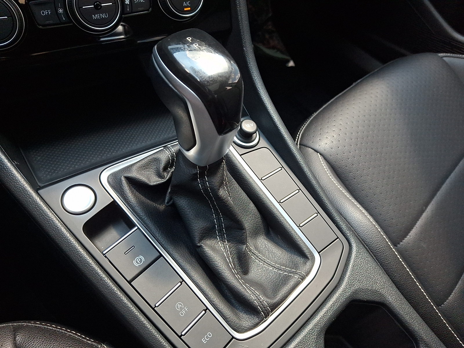 Used 2022 Volkswagen Jetta Sedan