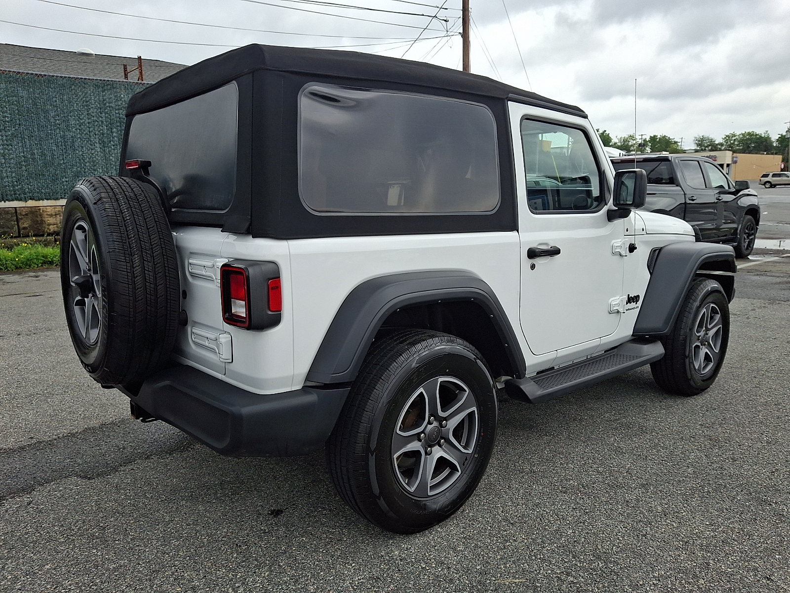 Used 2023 Jeep Wrangler SUV