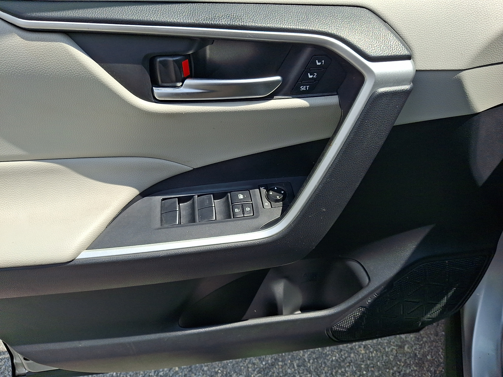 Used 2019 Toyota RAV4 SUV