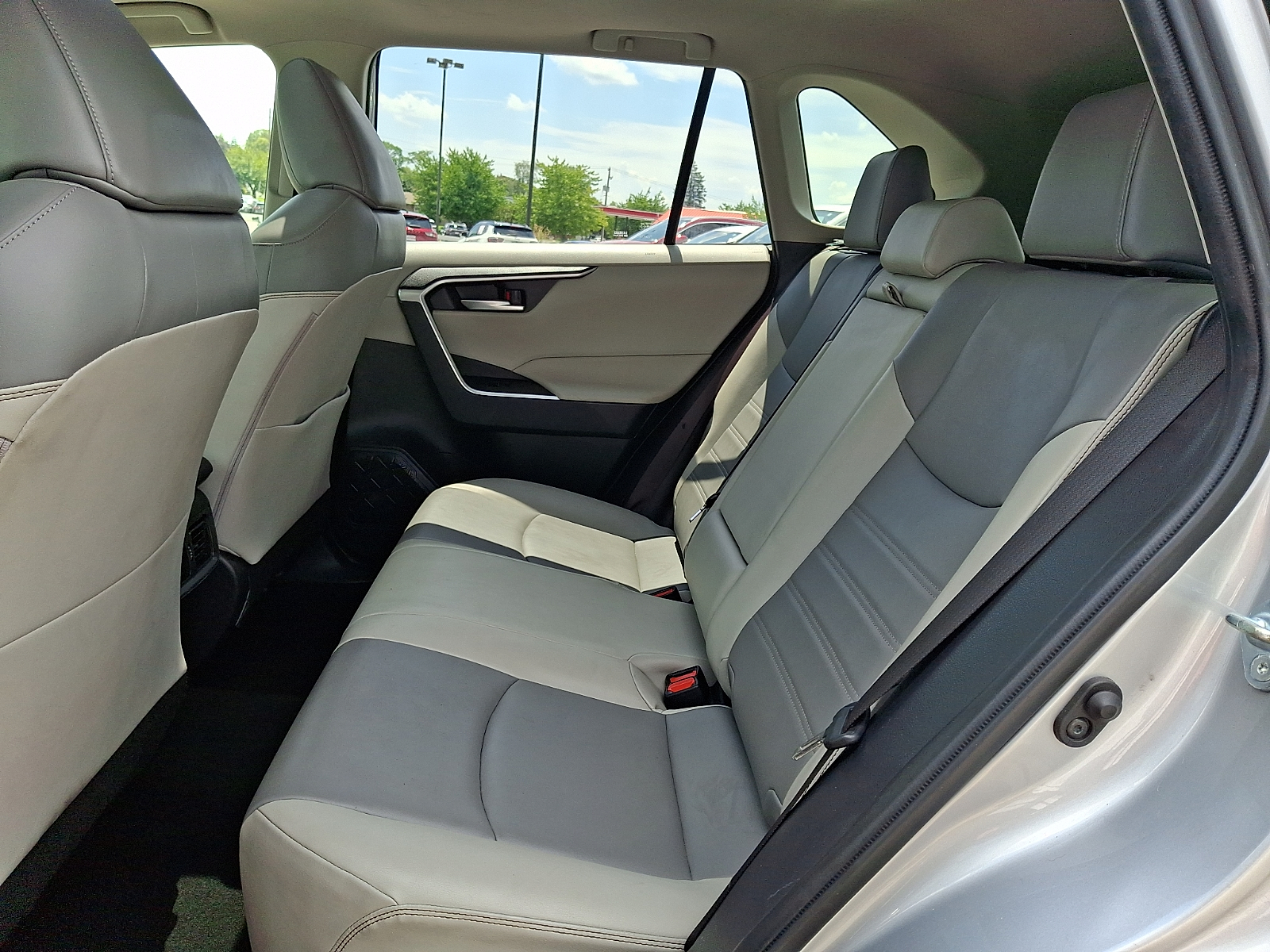 Used 2019 Toyota RAV4 SUV