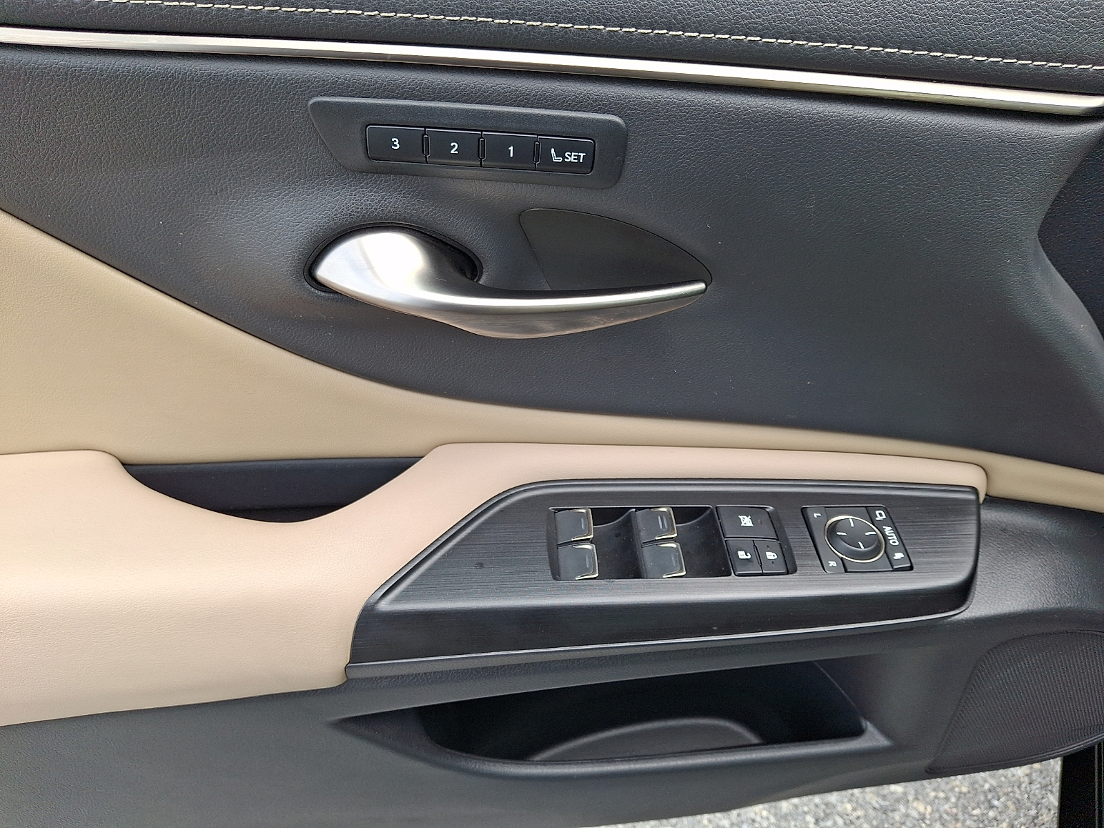 Used 2021 Lexus ES 350 Sedan