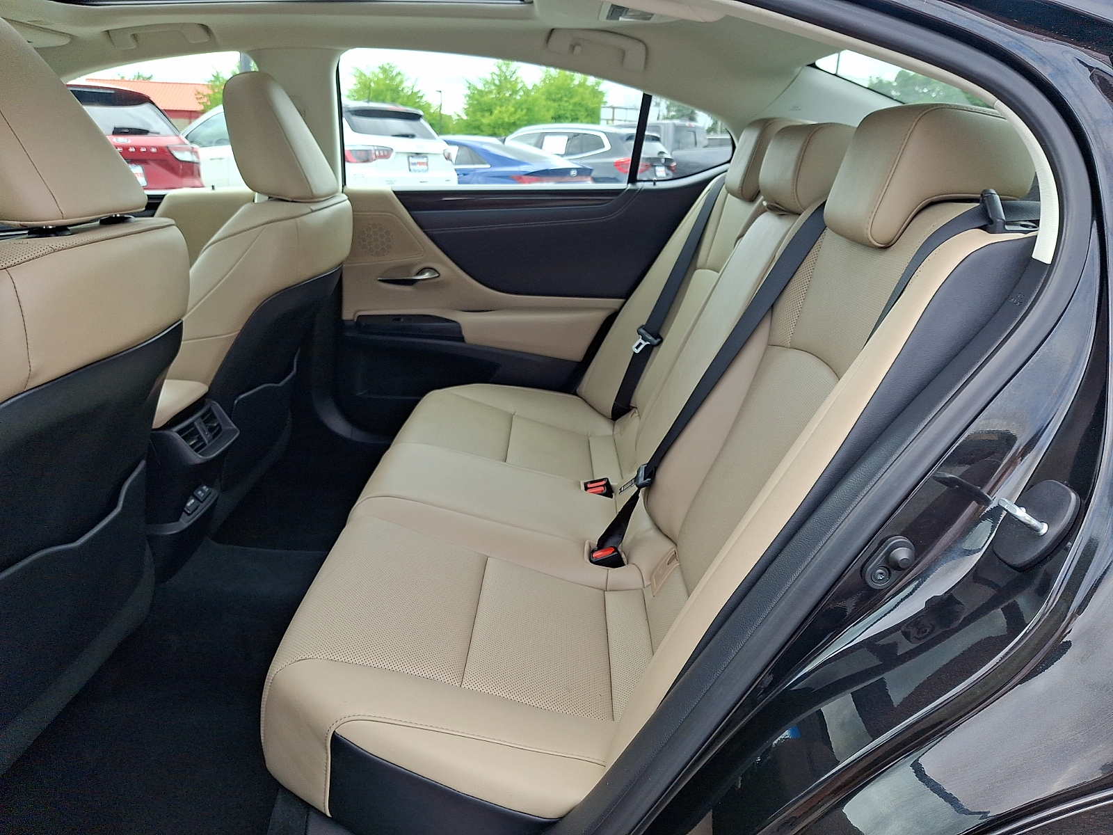 Used 2021 Lexus ES 350 Sedan