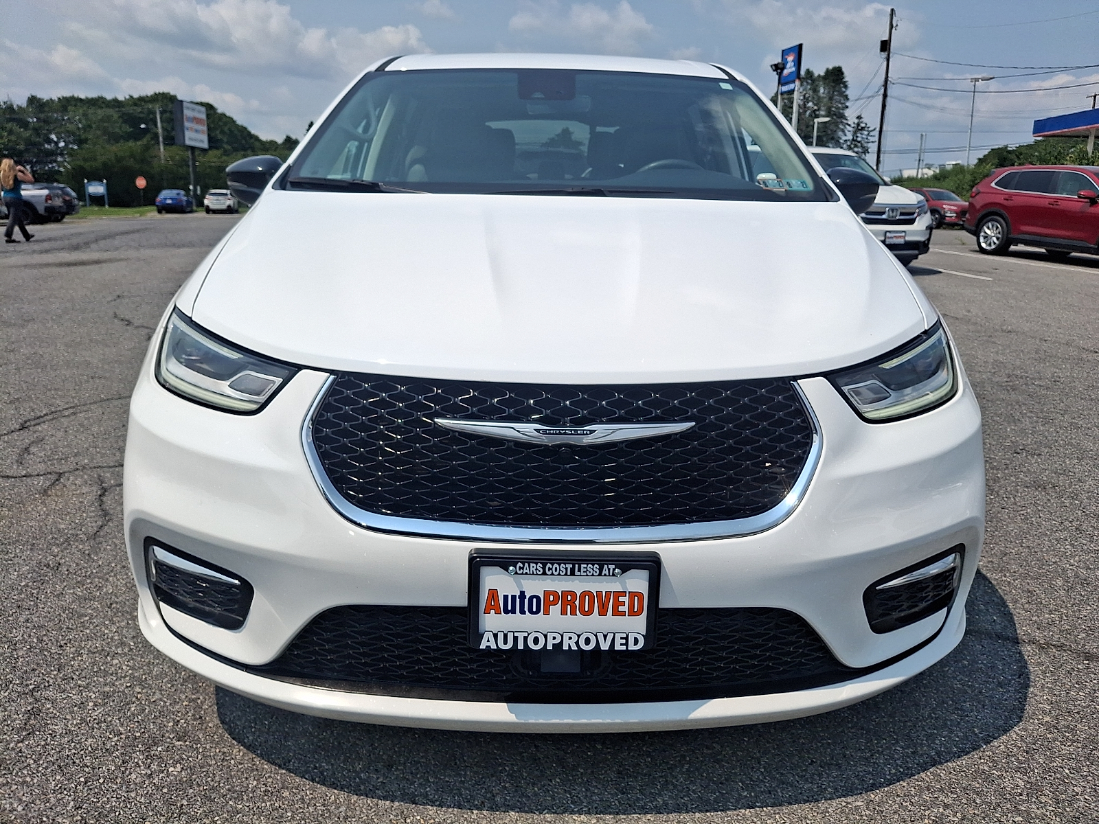 Used 2024 Chrysler Pacifica Van
