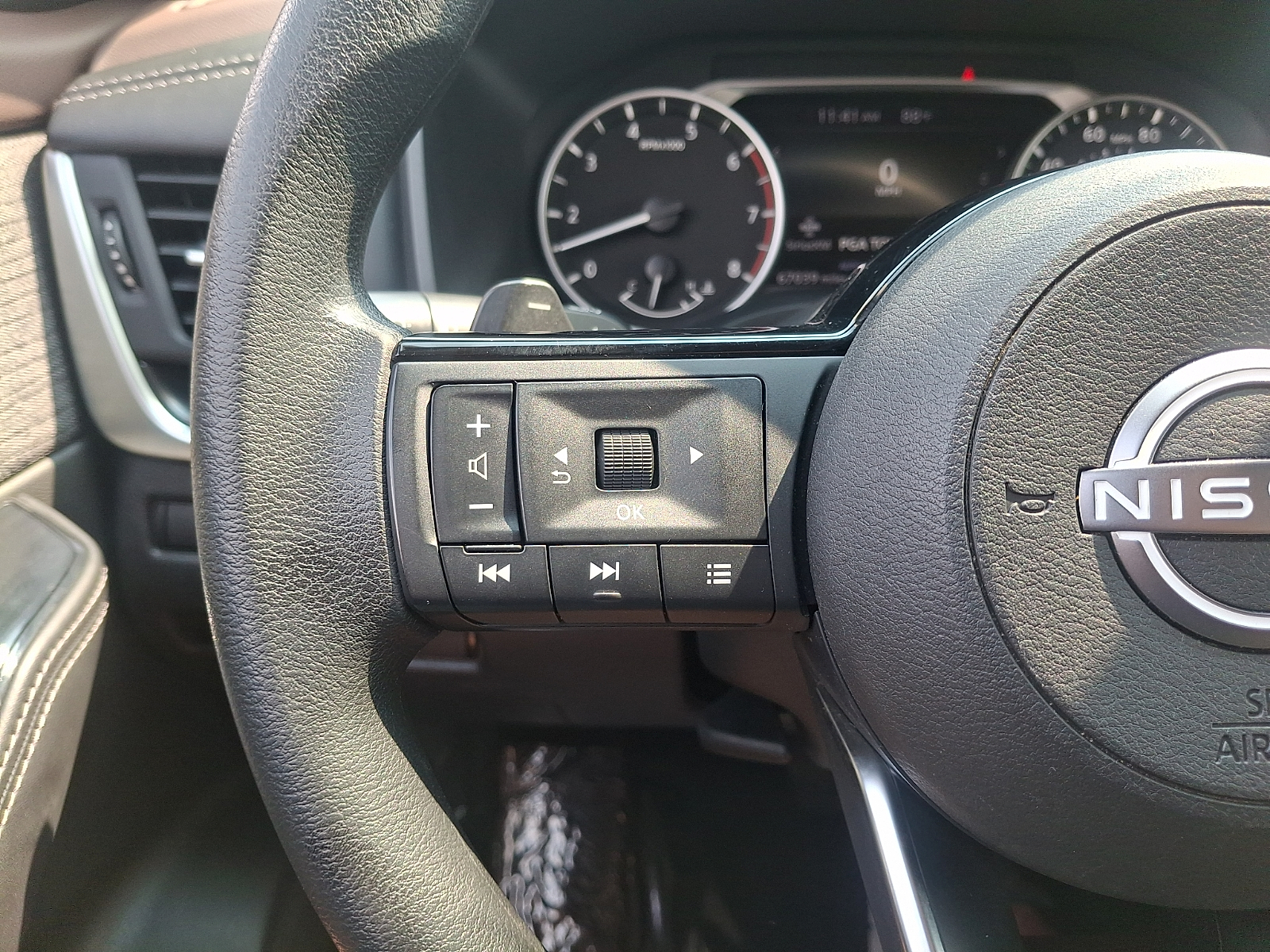 Used 2023 Nissan Rogue SUV