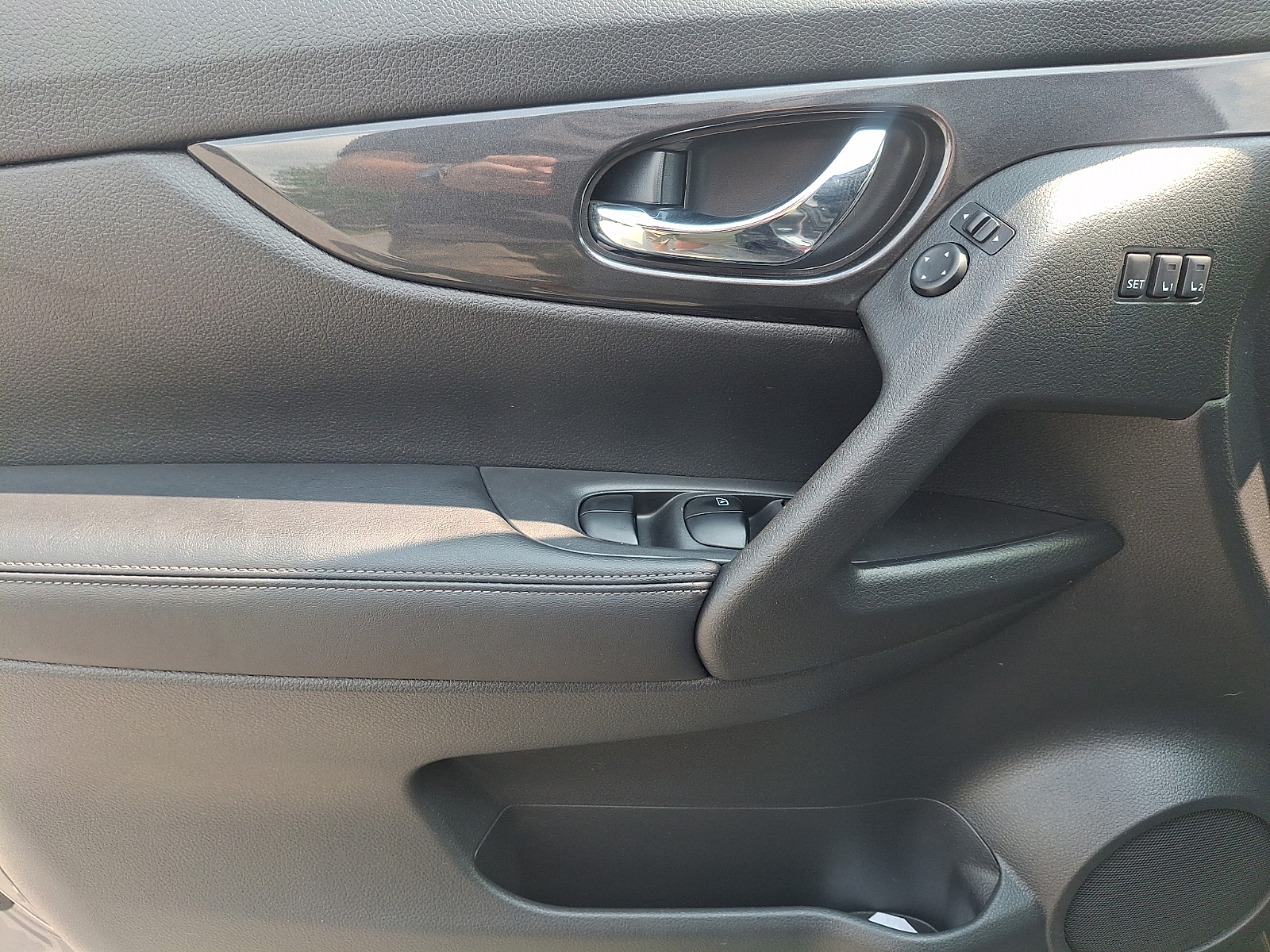 Used 2018 Nissan Rogue SUV