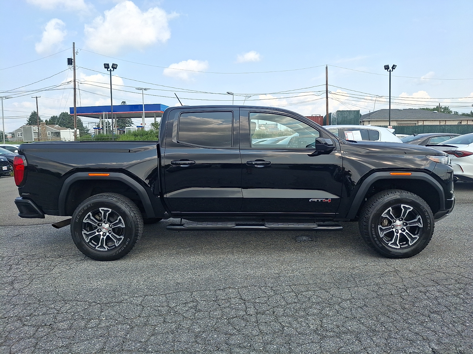 Used 2023 GMC Canyon Truck