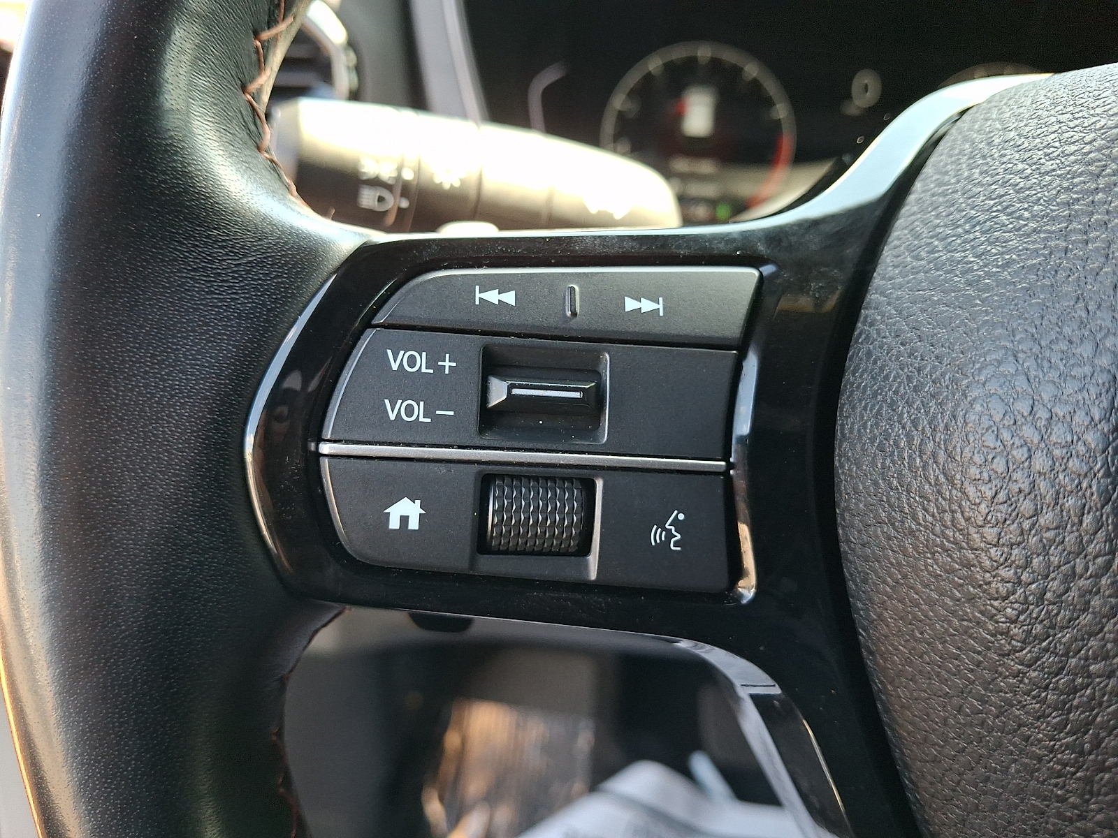 Used 2023 Honda Pilot SUV - photo 21 of 32