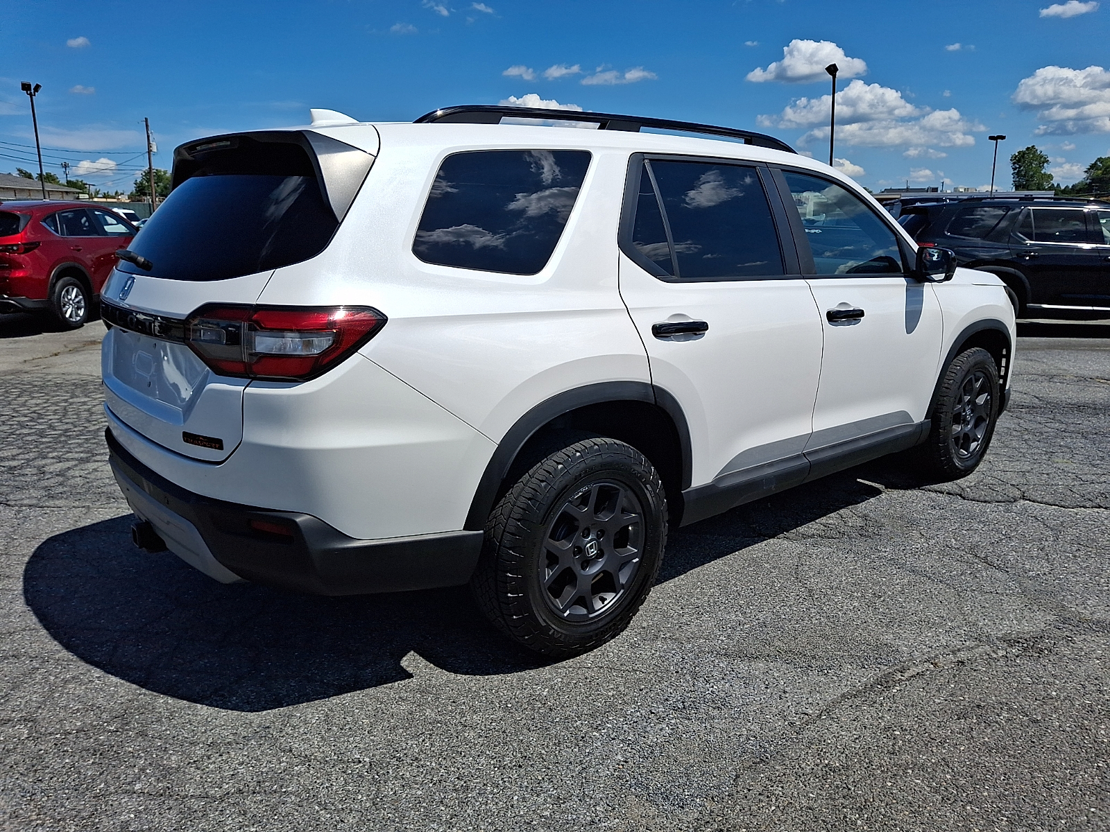 Used 2023 Honda Pilot SUV - photo 6 of 32