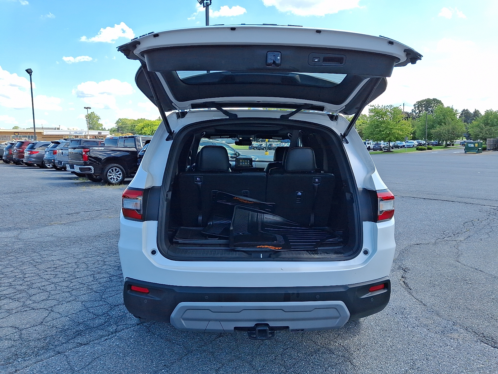 Used 2023 Honda Pilot SUV - photo 28 of 32