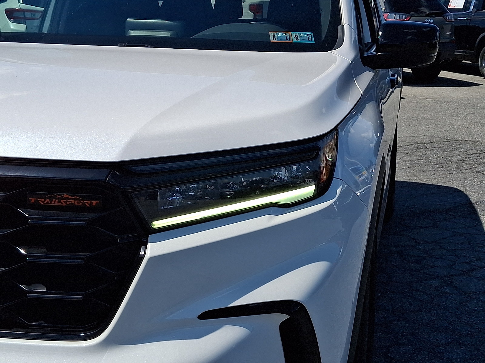Used 2023 Honda Pilot SUV - photo 8 of 32