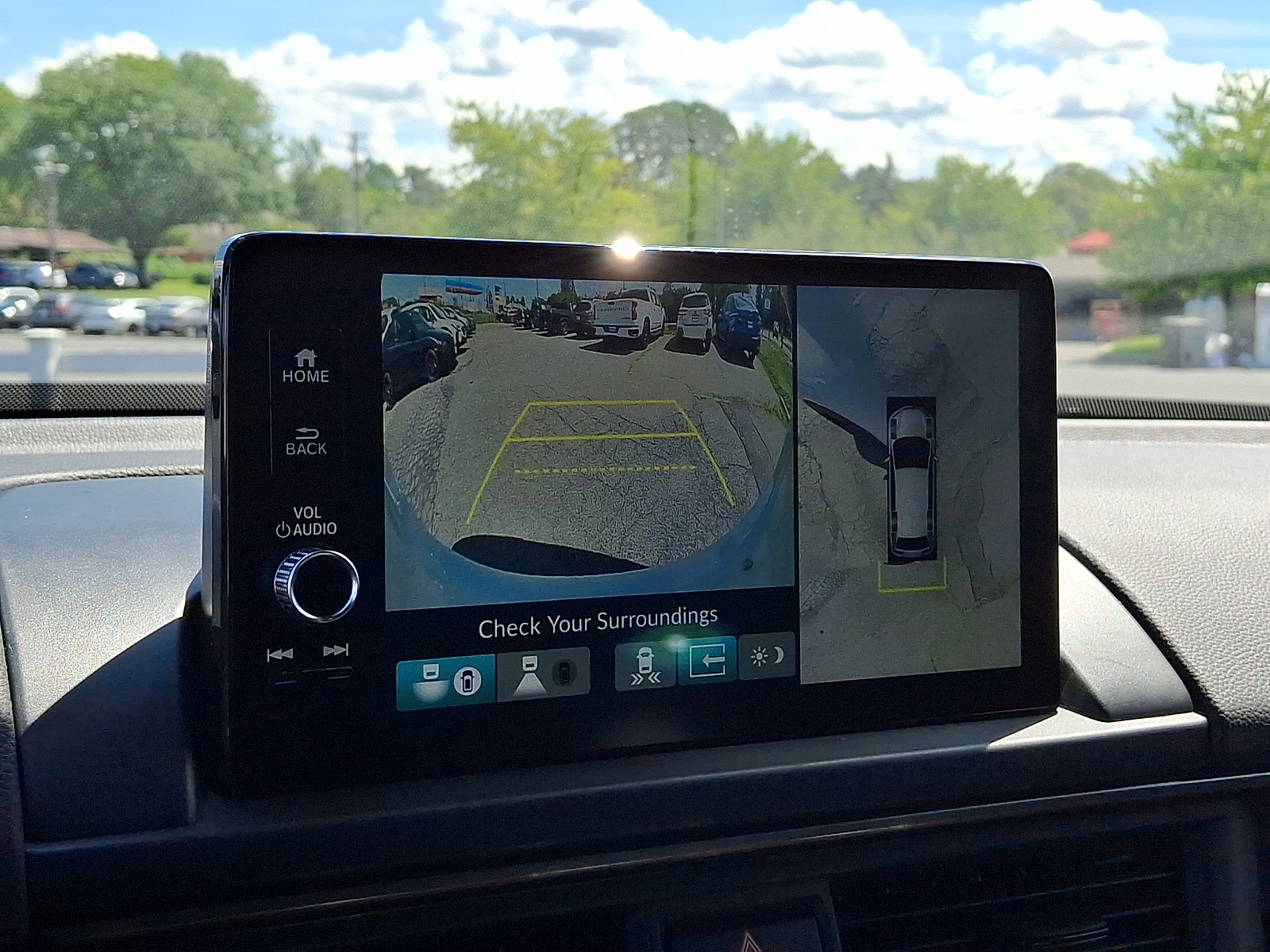 Used 2023 Honda Pilot SUV - photo 18 of 32