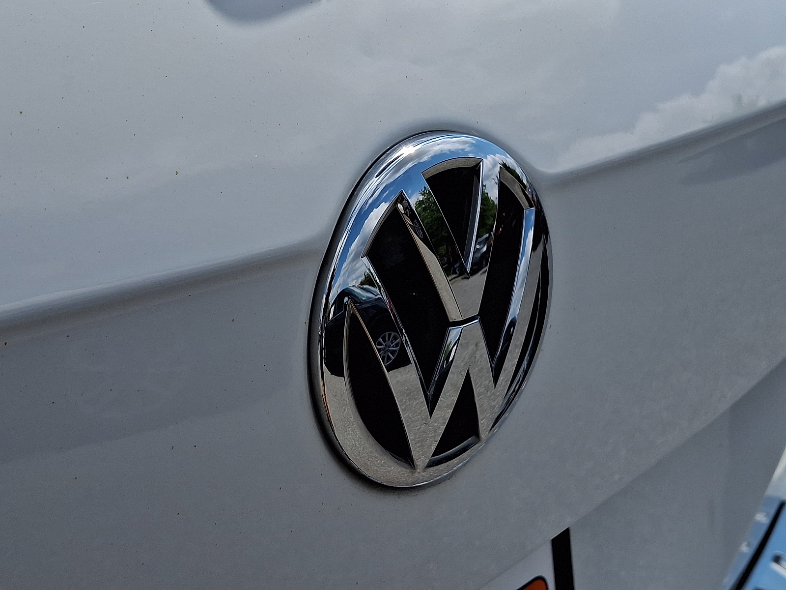 Used 2021 Volkswagen Tiguan SUV - photo 30 of 31