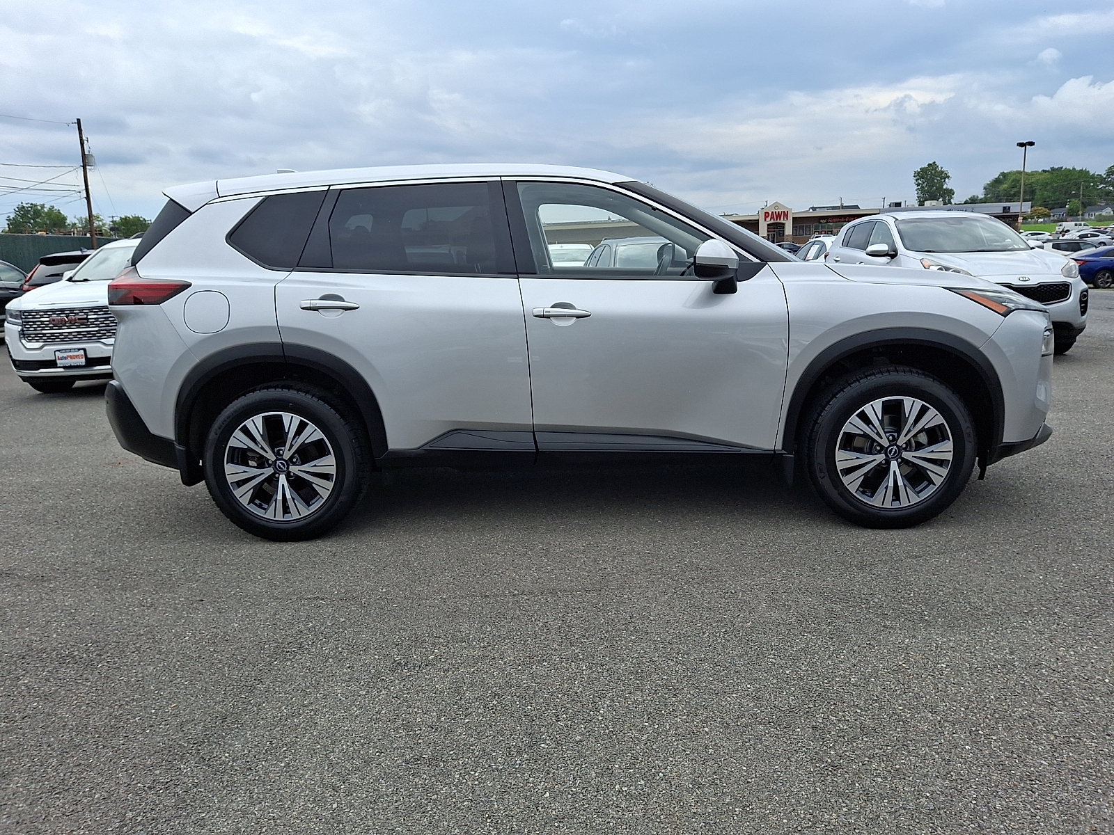 Used 2023 Nissan Rogue SUV