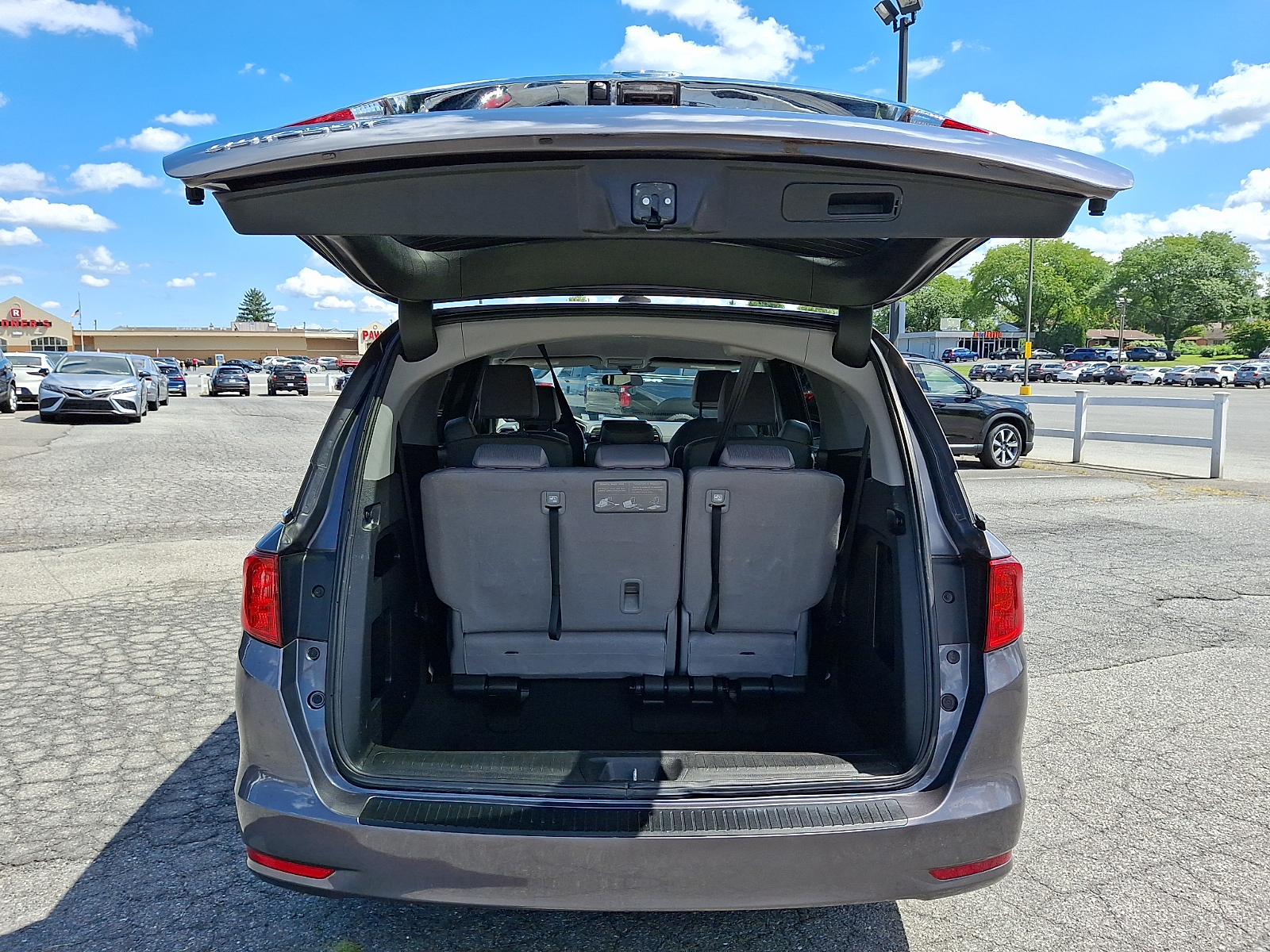 Used 2018 Honda Odyssey Van