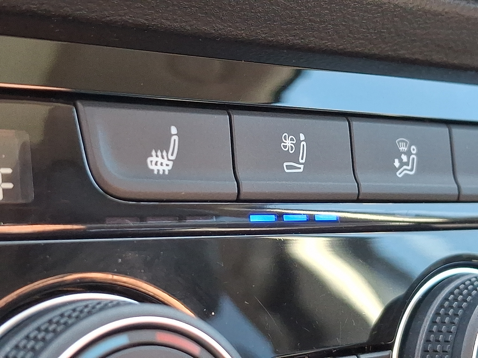 Used 2022 Volkswagen Taos SUV