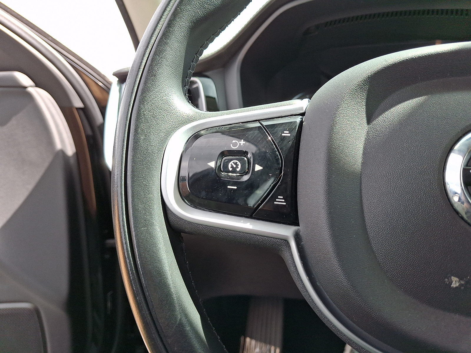 Used 2021 Volvo S60 Sedan