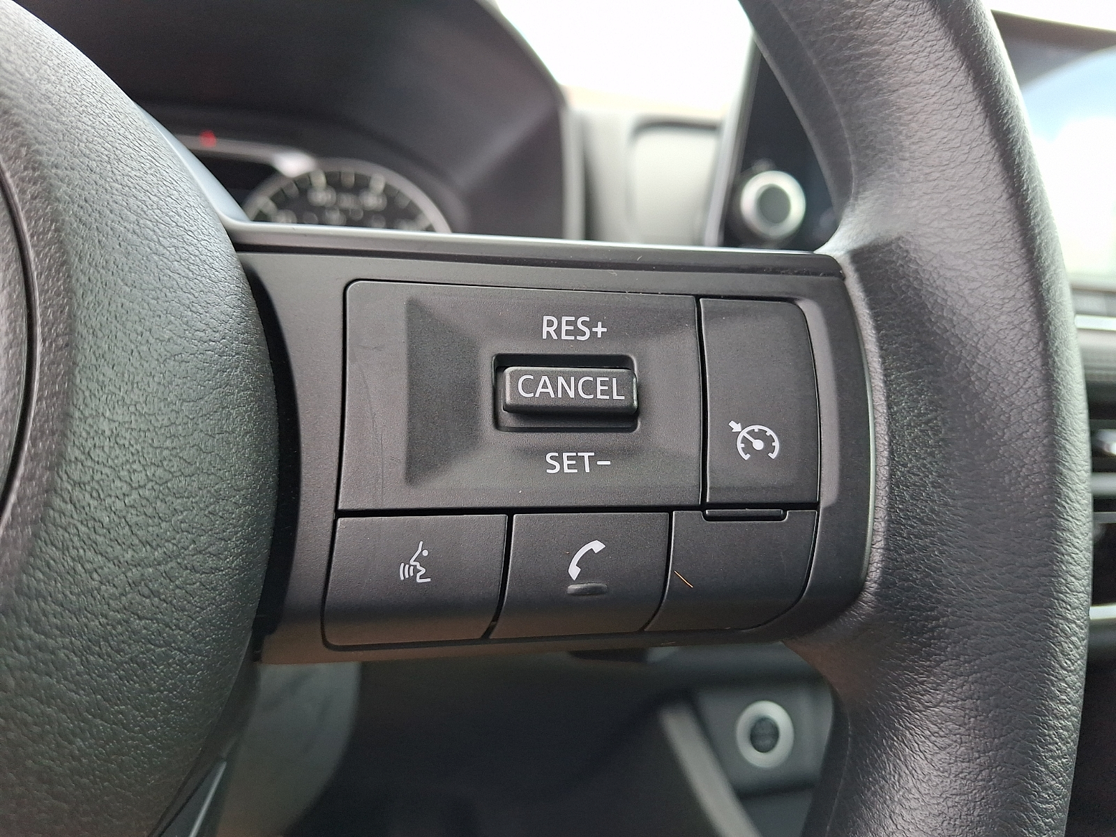 Used 2023 Nissan Rogue SUV